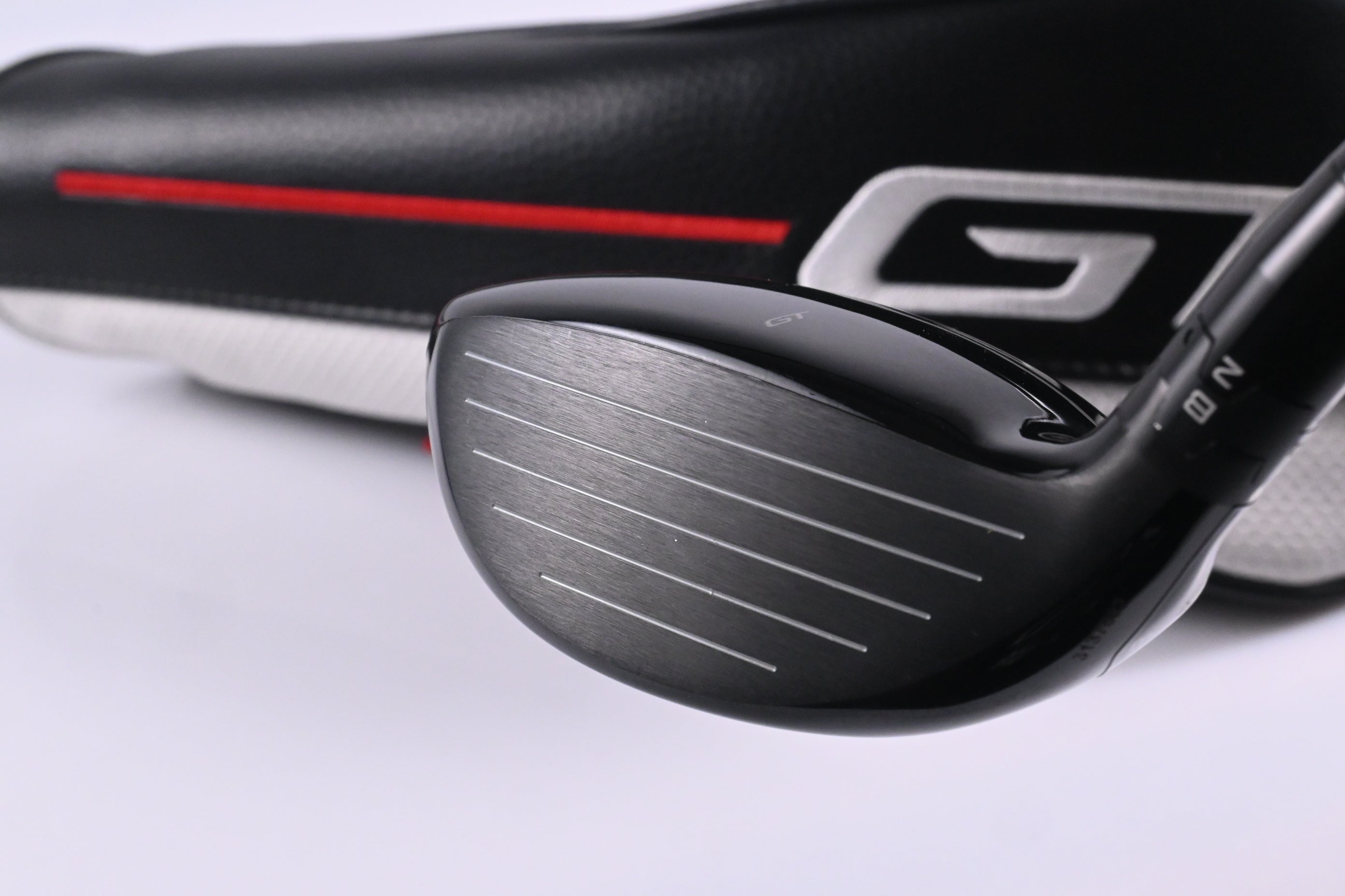 Titleist GT2 #5 Wood / 18 Degree / Regular Flex Project X Denali Red 60 Shaft