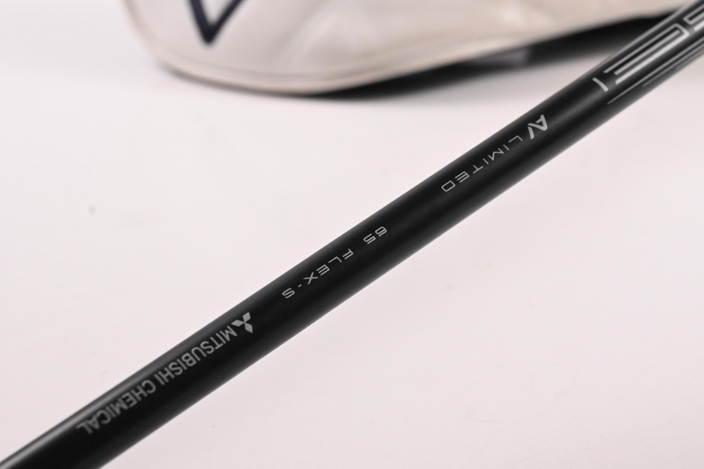 Taylormade Qi10 Driver / 10.5 Degree / Stiff Flex Tensei AV Raw Blue 65 Shaft