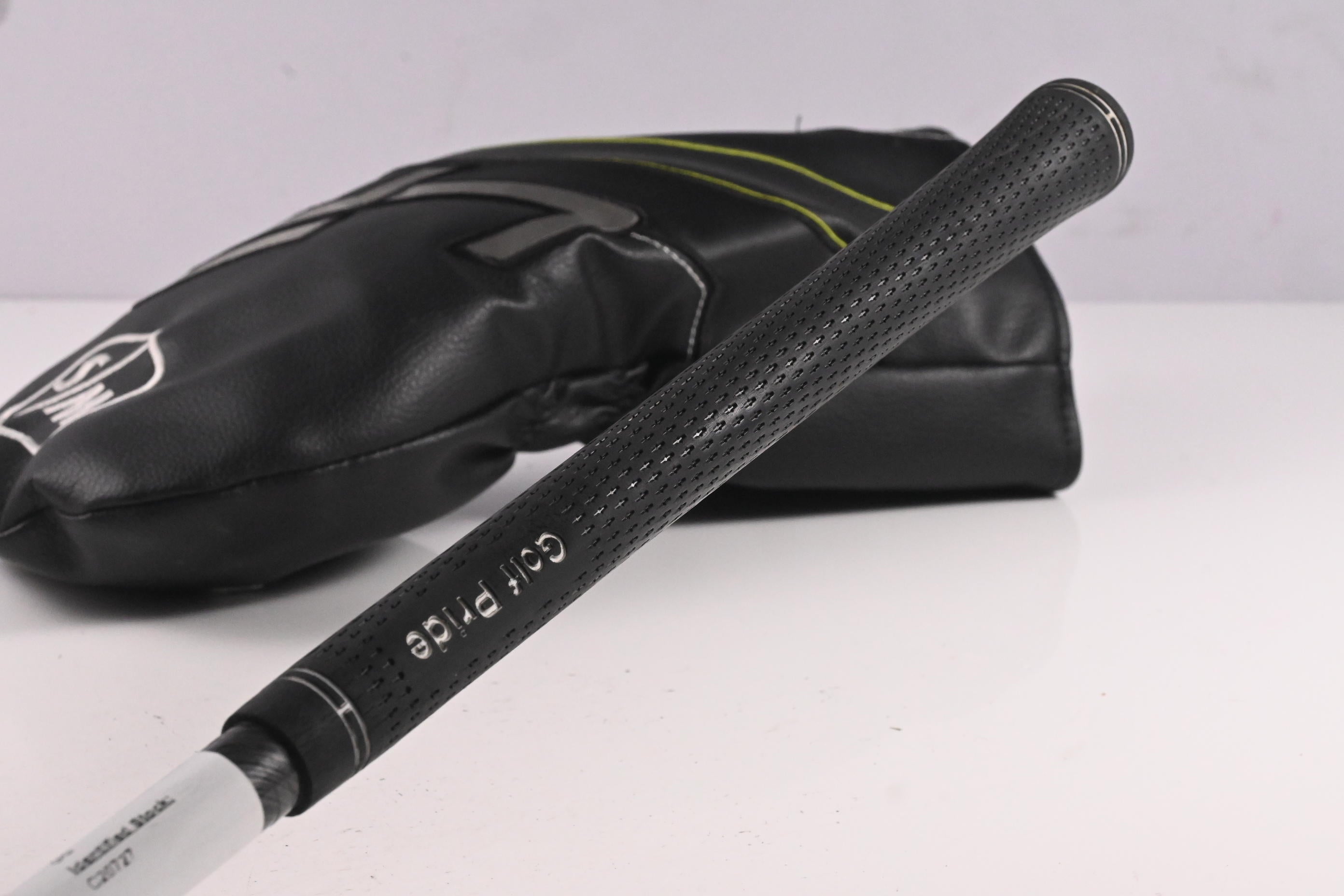 Wilson Launch Pad 2022 Driver / 10.5 Degree / Senior Flex EvenFlow 50 Shaft