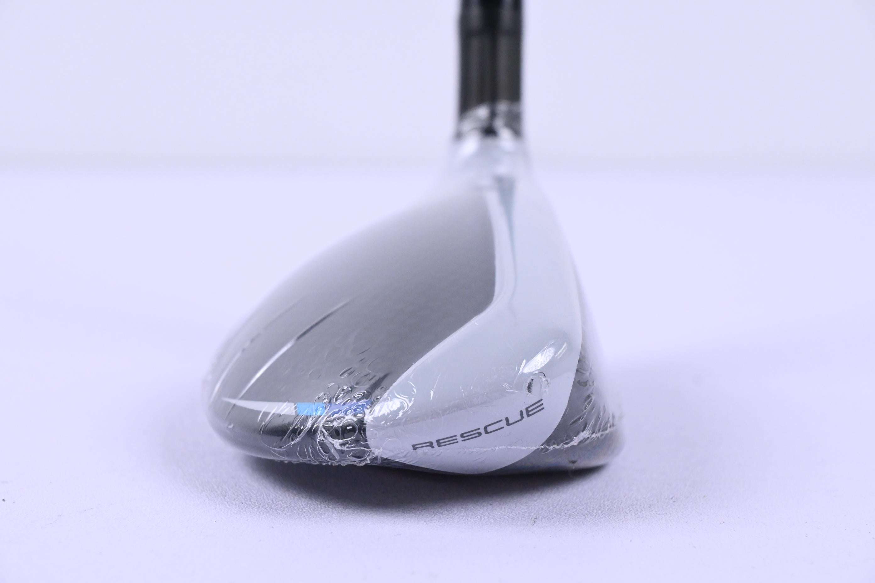 Taylormade SIM2 Max #3 Hybrid / 19 Degree / Stiff Flex Ventus Blue 7 Shaft