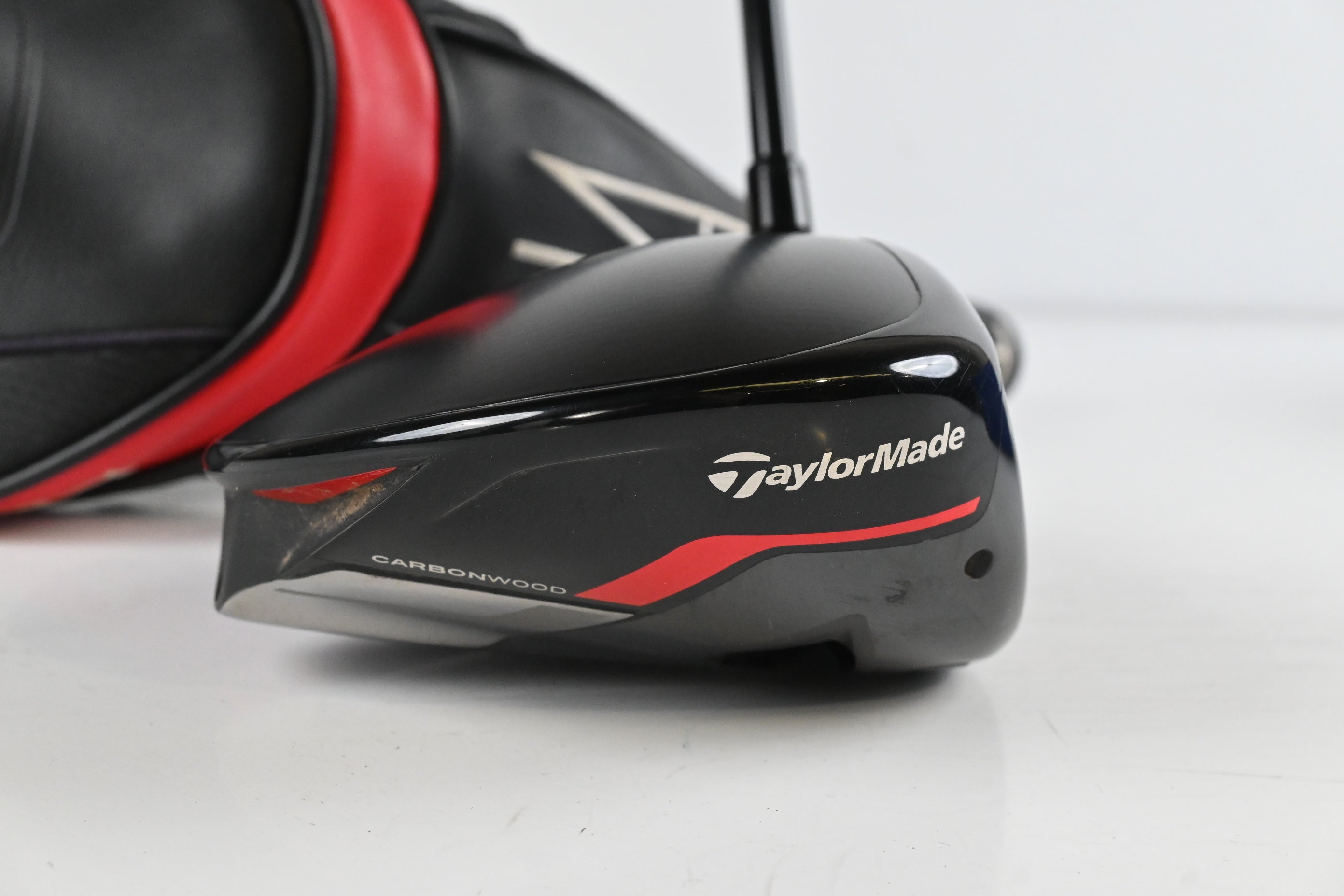 Taylormade Stealth Plus Driver / 10.5 Degree / X-Flex Kai'li White 60 Shaft