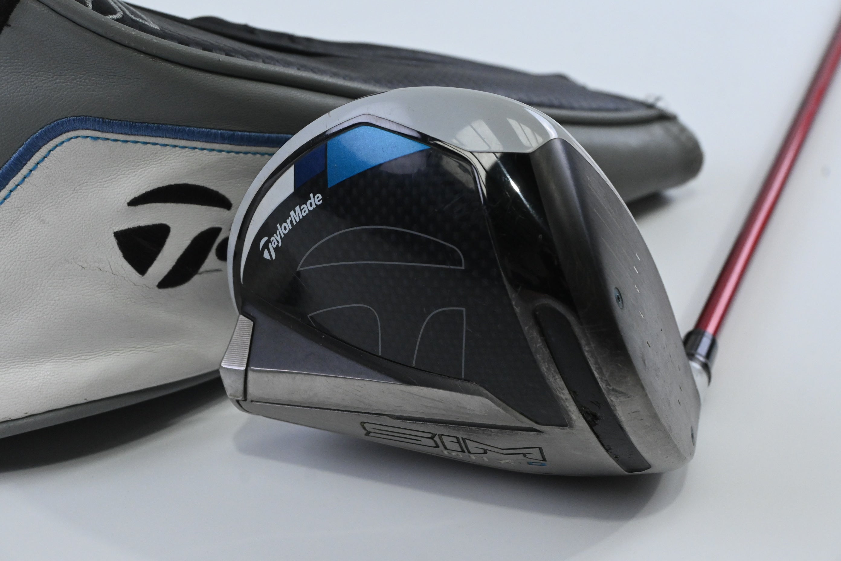 Taylormade SIM Max D Driver / 10.5 Degree / Regular Flex Fujikura Ventus Red 5