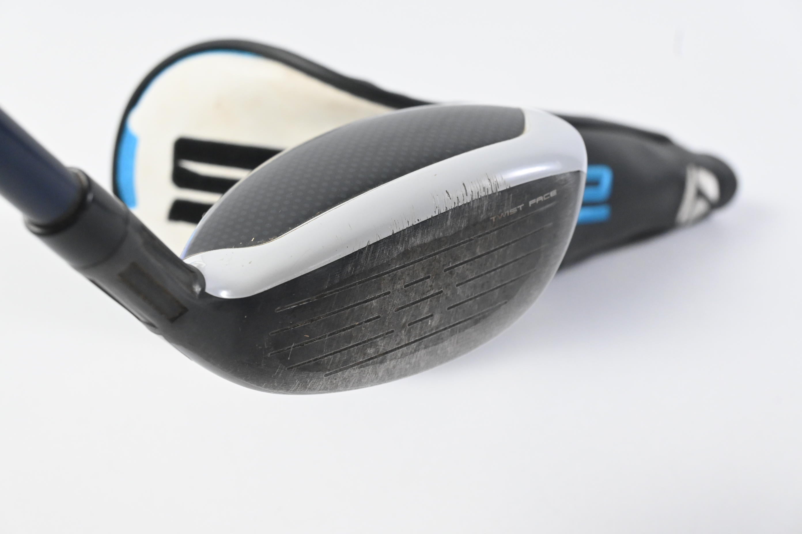 Left Hand Taylormade SIM2 Max #3 Hybrid / 19 Degree / Regular Flex Ventus Blue