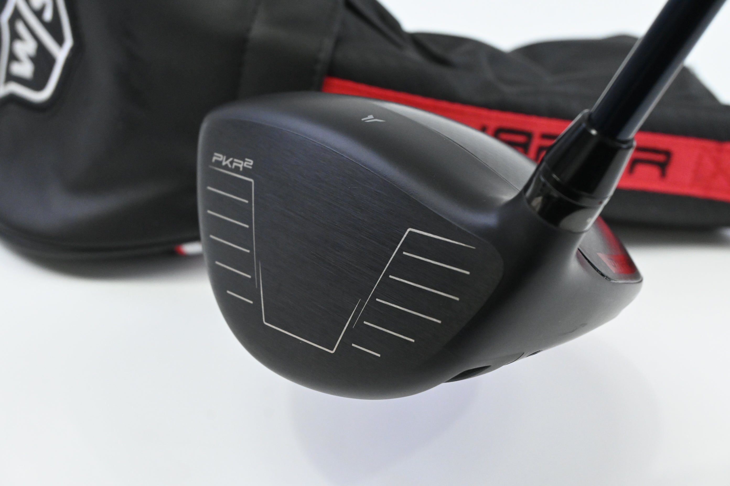 Wilson Dynapower Carbon 2023 Driver / 10.5 Degree / Regular Flex Ventus Blue 6