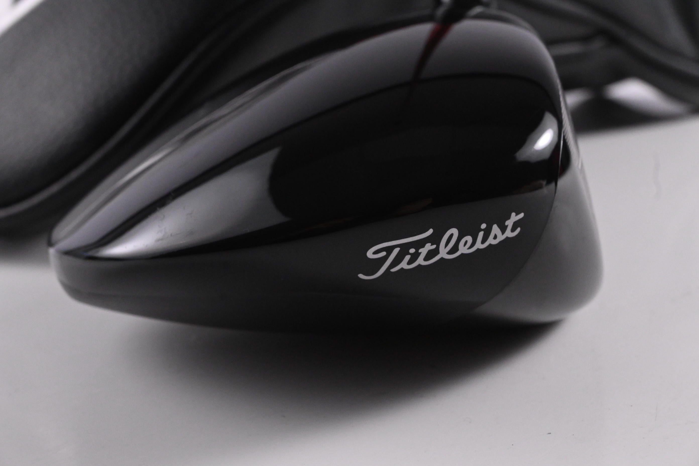 Titleist GT3 Driver / 9 Degree / Regular Flex Denali Red 50 Shaft