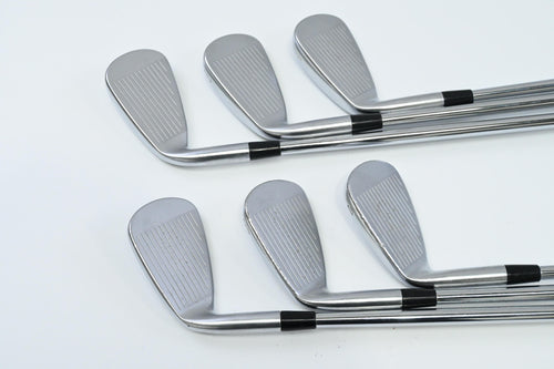 Mizuno JPX 923 Hot Metal Irons / 5-PW / Stiff Flex Dynamic Gold 105 S300 Shafts