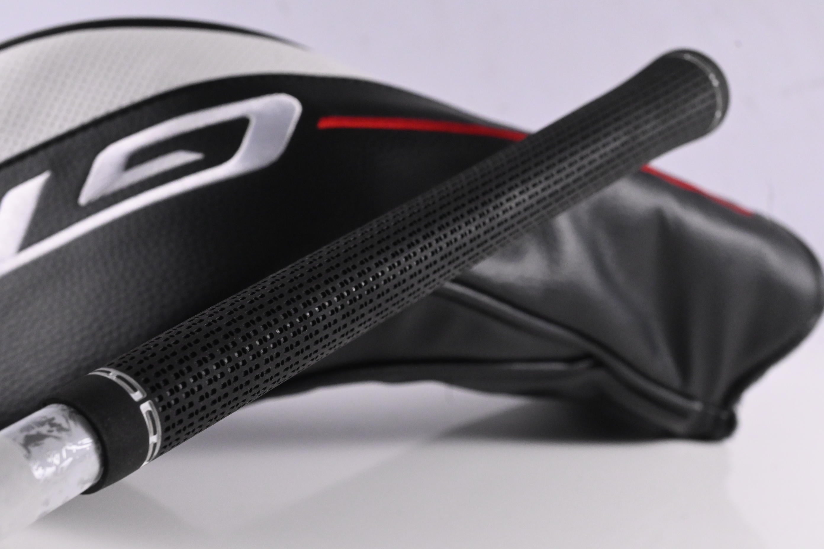 Titleist GT3 Driver / 9 Degree / Regular Flex Denali Red 50 Shaft
