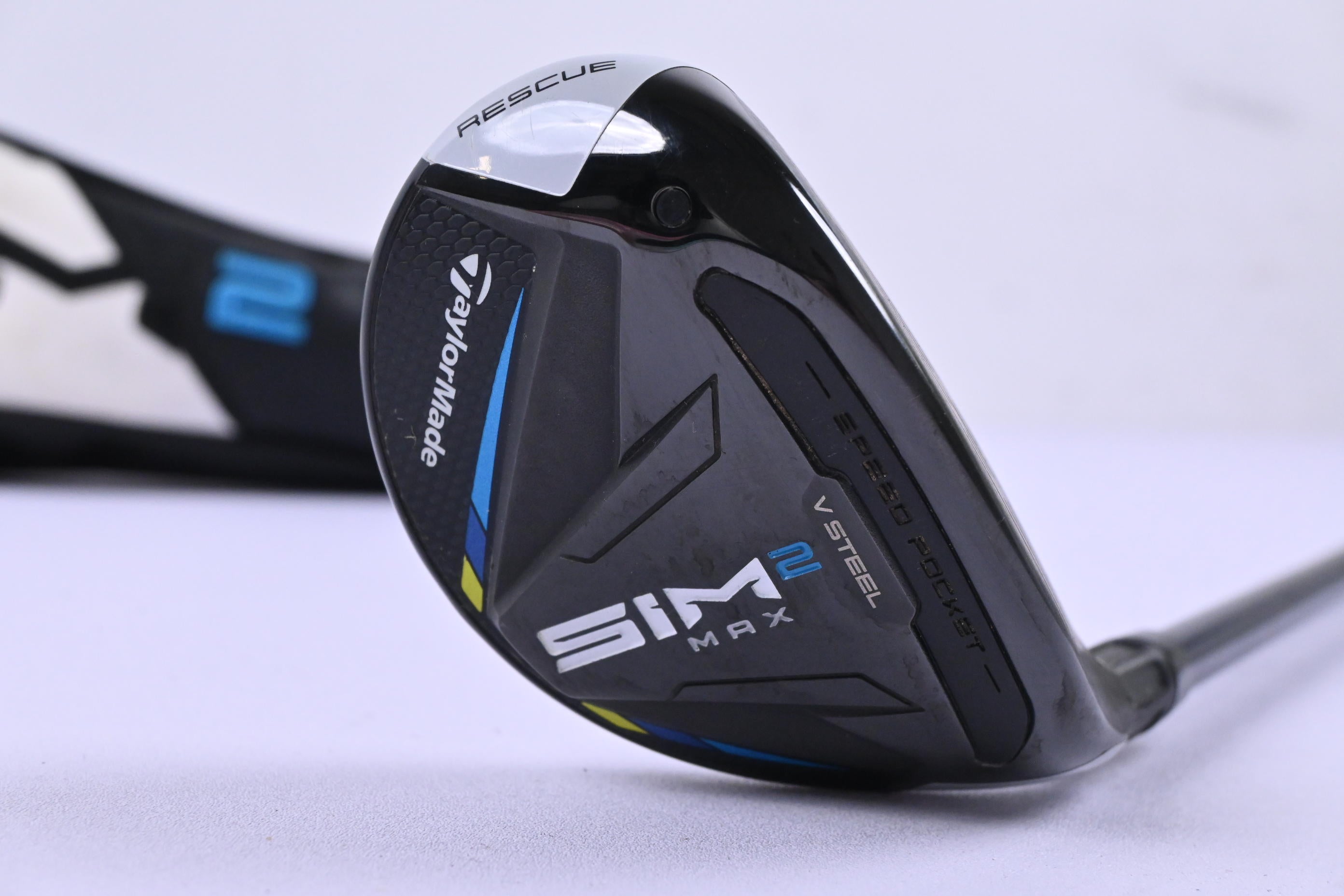 Taylormade SIM2 Max #3 Hybrid / 19 Degree / Stiff Flex Ventus Blue 7 Shaft