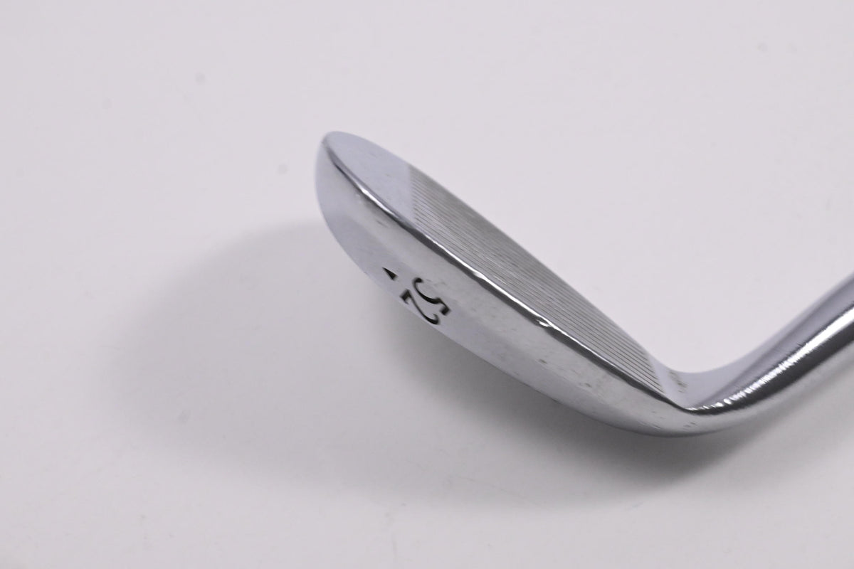 Eidolon V-Sole Gap Wedge / 52 Degree / Regular Flex Dynamic Gold R300 Shaft
