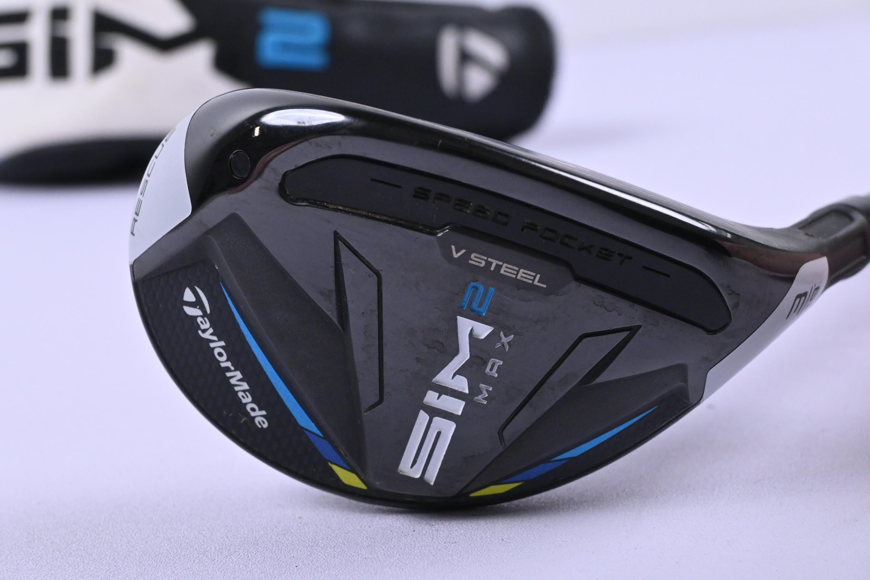 Taylormade SIM2 Max #3 Hybrid / 19 Degree / Stiff Flex Ventus Blue 7 Shaft