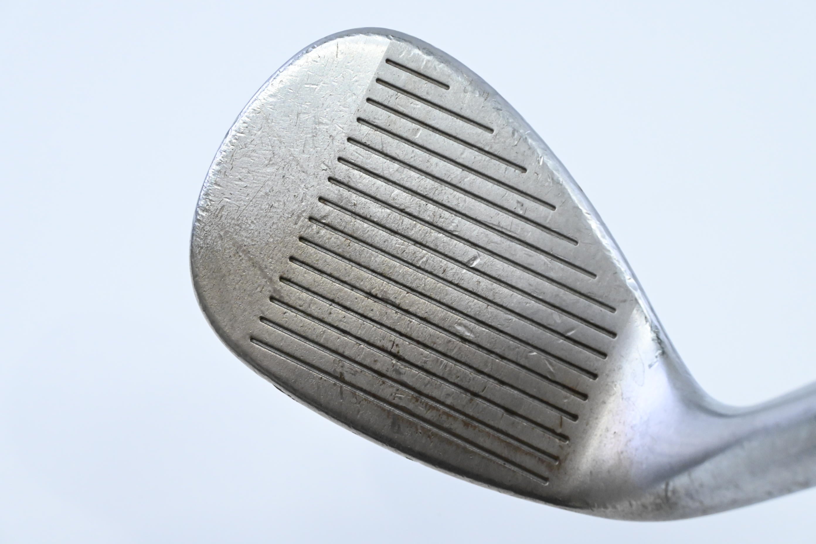 Cleveland CG10 Sand Wedge / 56 Degree / Wedge Flex Dynamic Gold Shaft