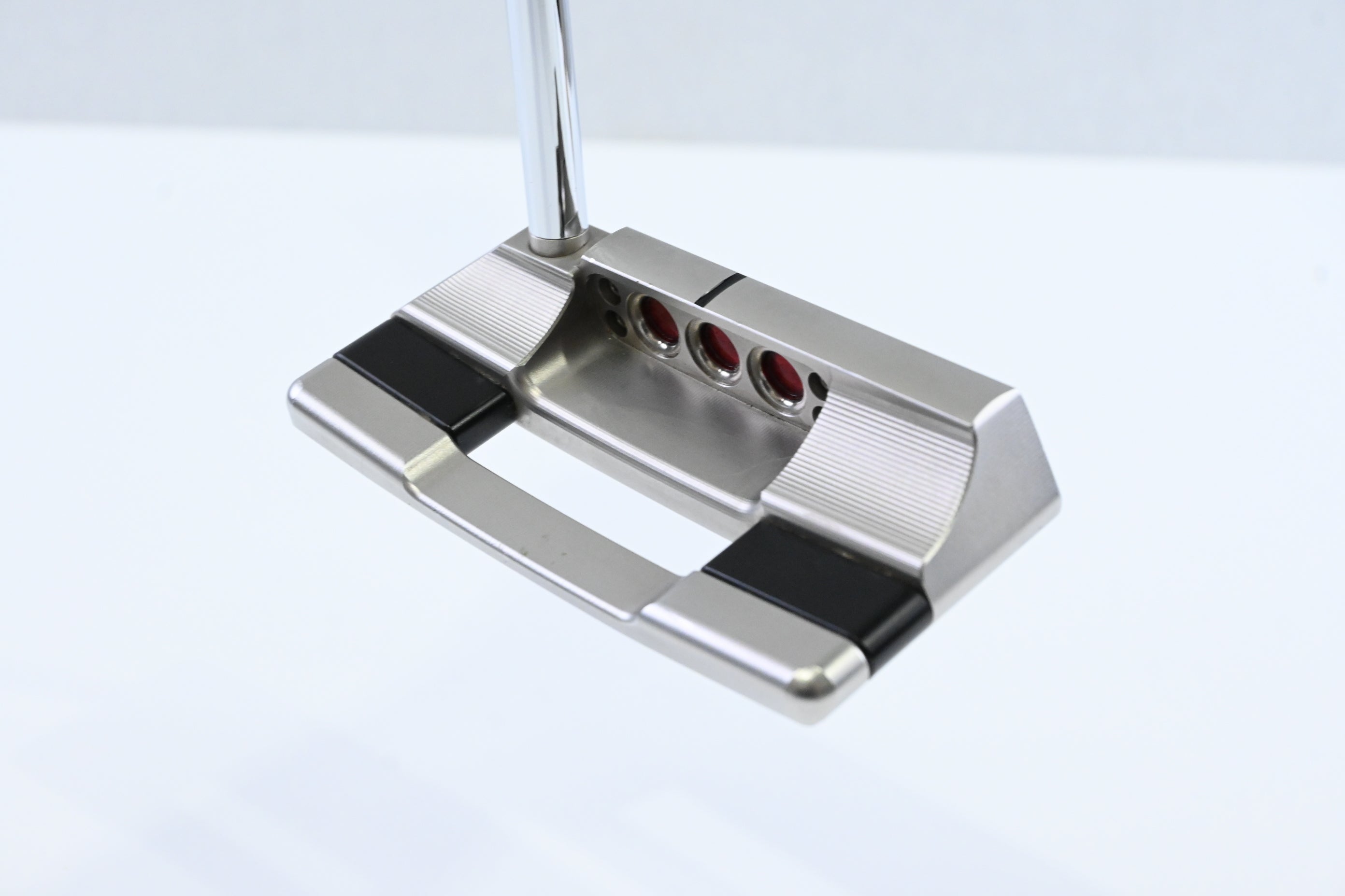 Scotty Cameron 2025 Studio Style Squareback Putter / 34 Inch