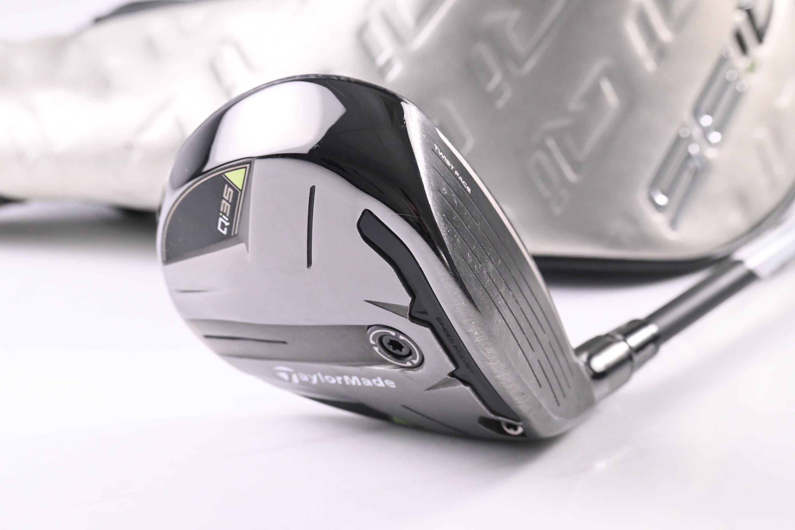 Taylormade Qi35 #5 Wood / 18 Degree / Regular Flex Ventus Blue 5 Shaft
