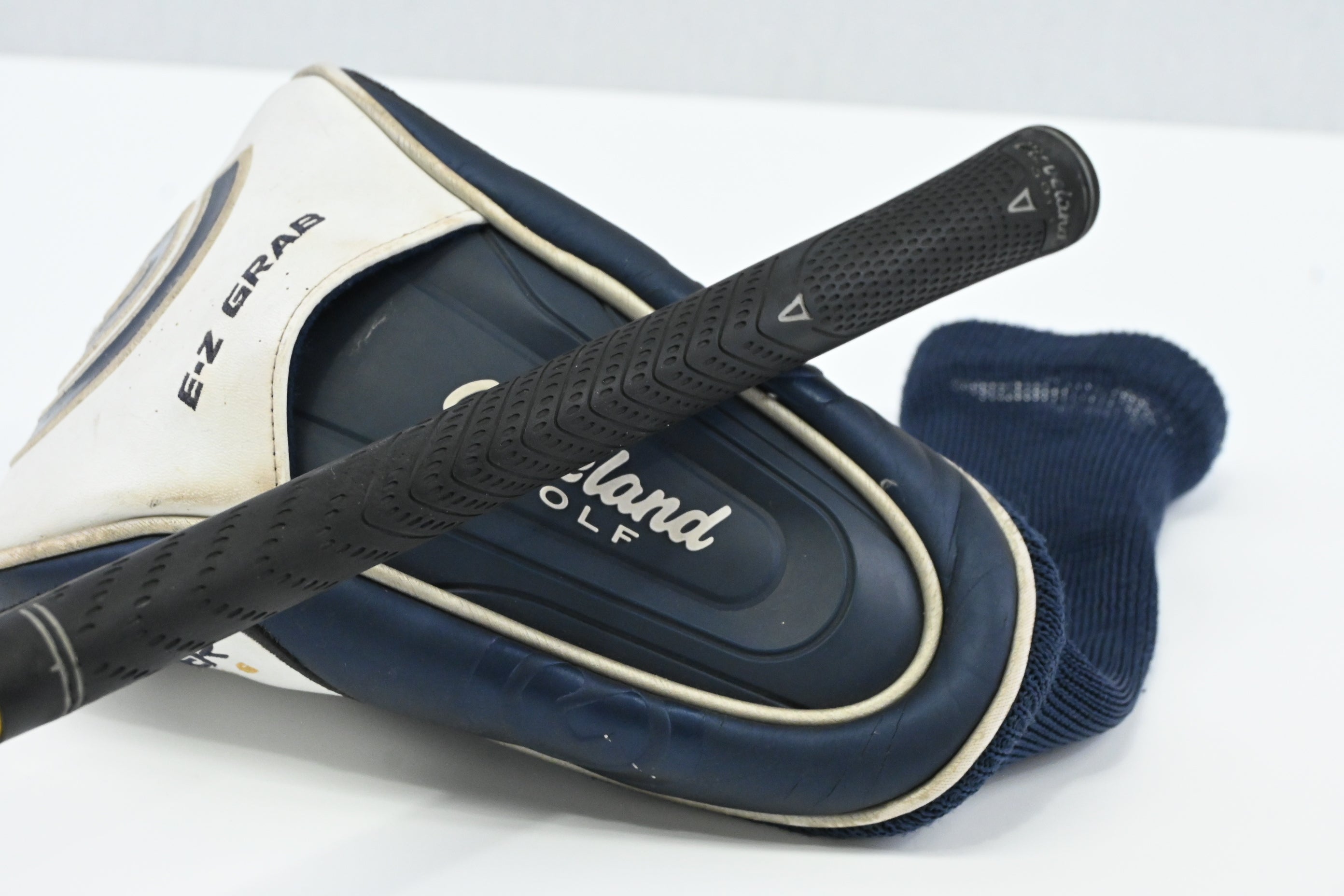 Cleveland SL290 Driver / 10.5 Degree / Regular Flex Miyazaki C.Kua 43 Shaft