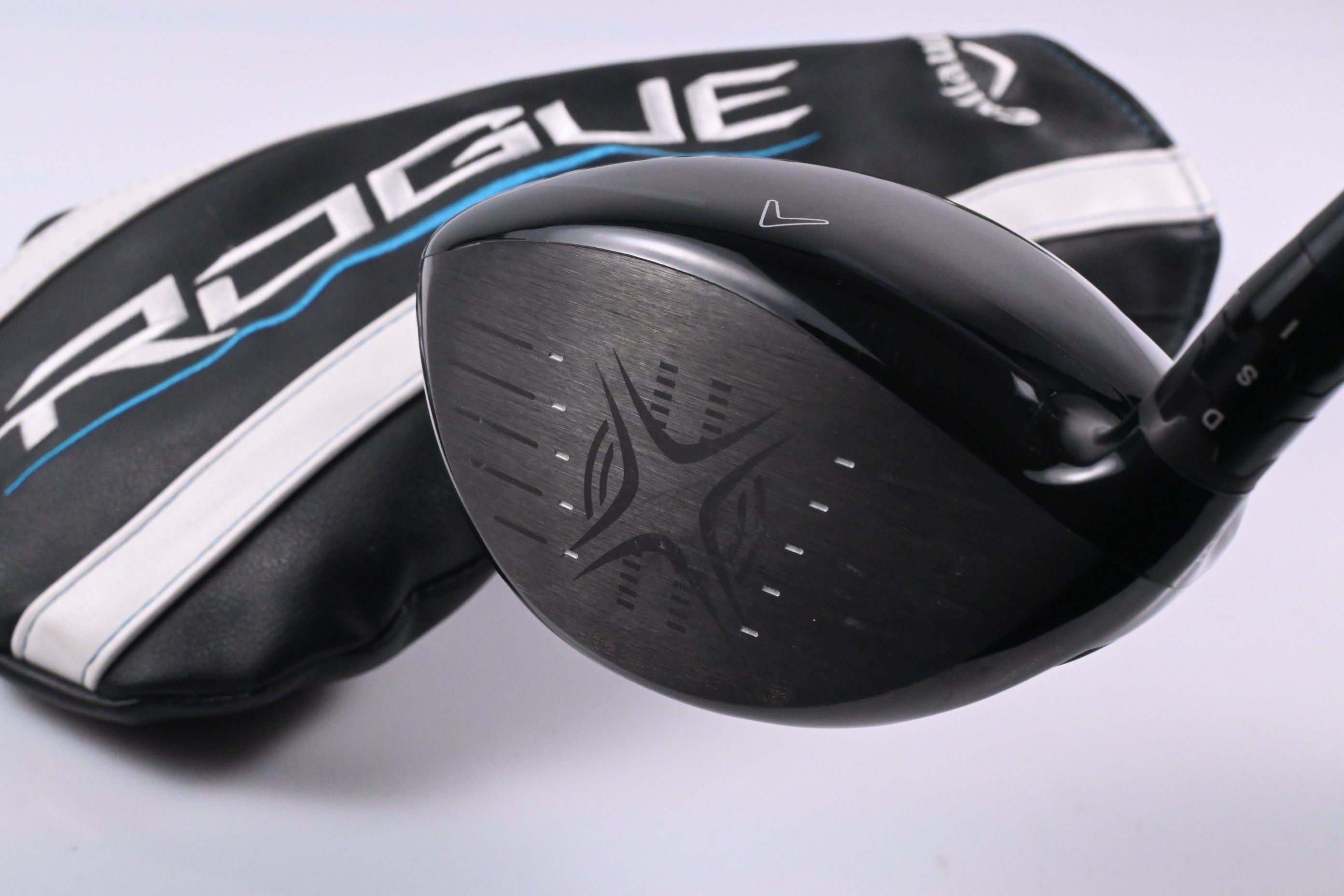 Callaway Rogue Driver / 10.5 Degree / Regular Flex Aldila SYNERGY Blue 50 Shaft