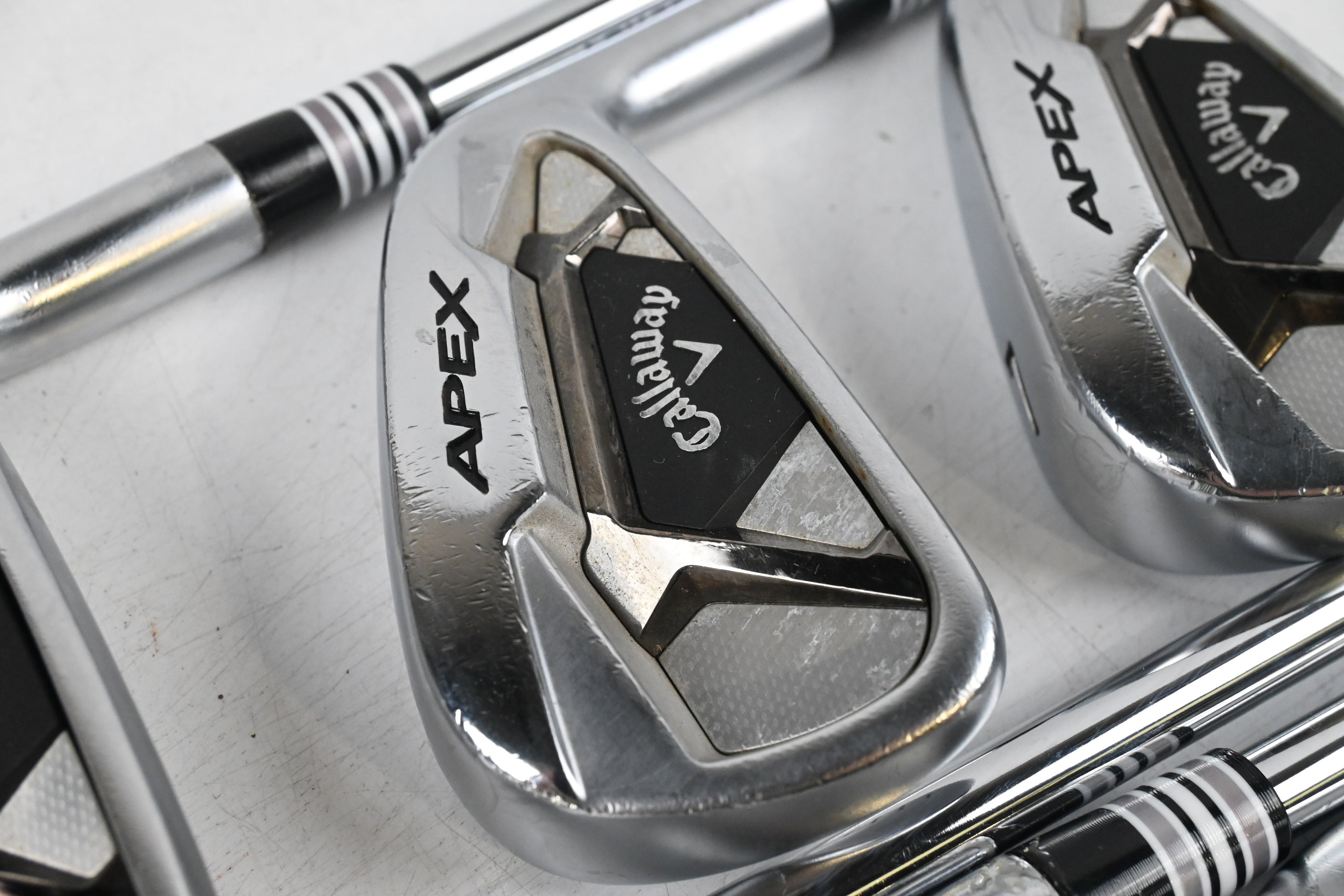 Callaway Apex 21 Irons / 5-PW+GW / Regular Flex Elevate MPH 85 Shafts