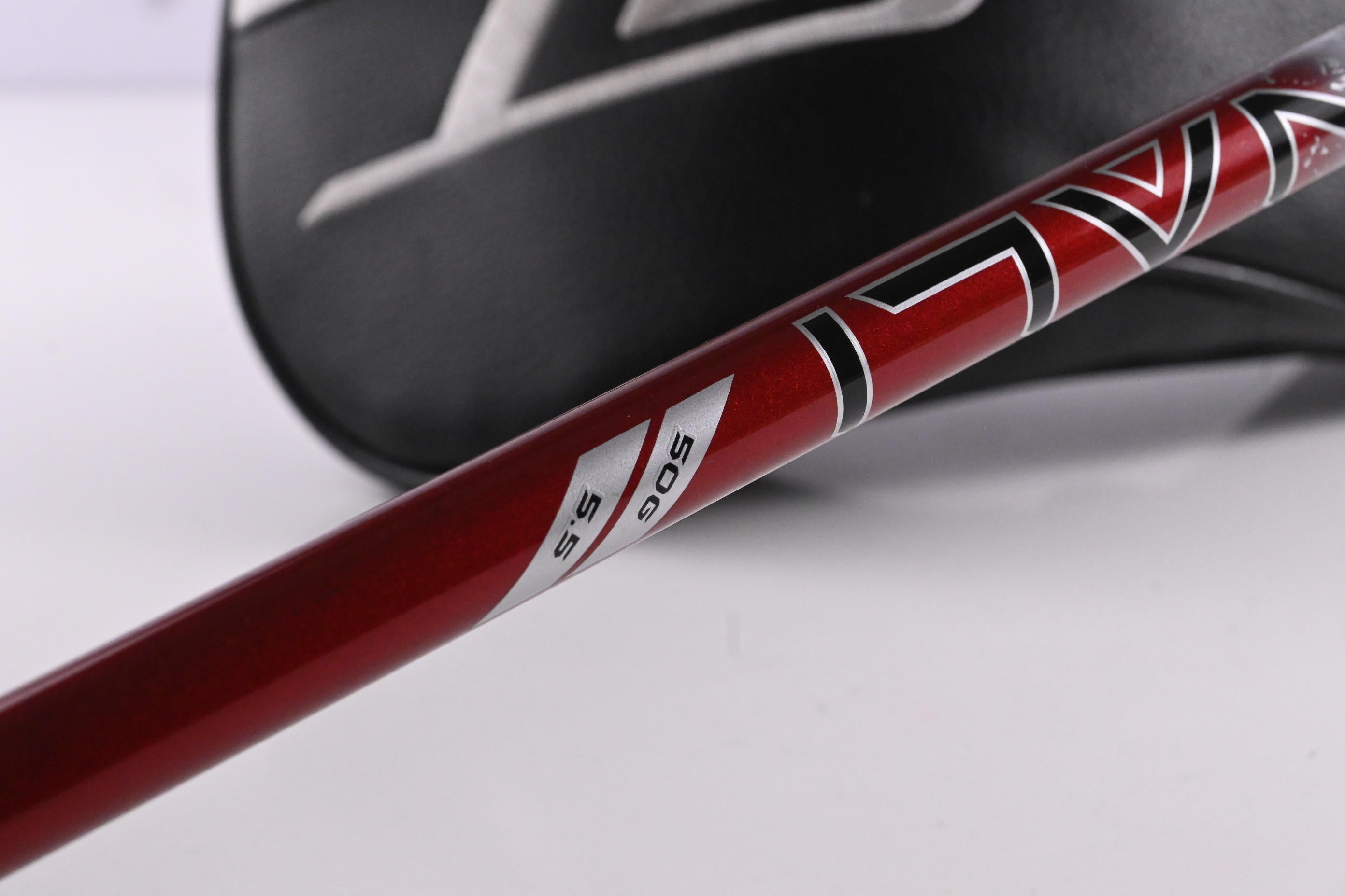 Titleist GT1 Driver / 10 Degree / Regular Flex Denali Red 50 Shaft