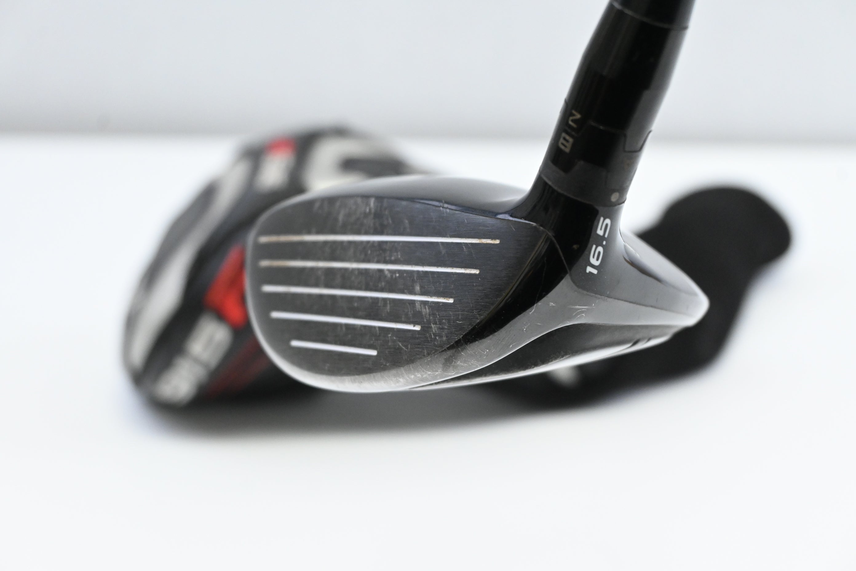 Titleist 915 F #3 Wood / 16.5 Degree / Regular Flex Diamana S+ 70 Shaft