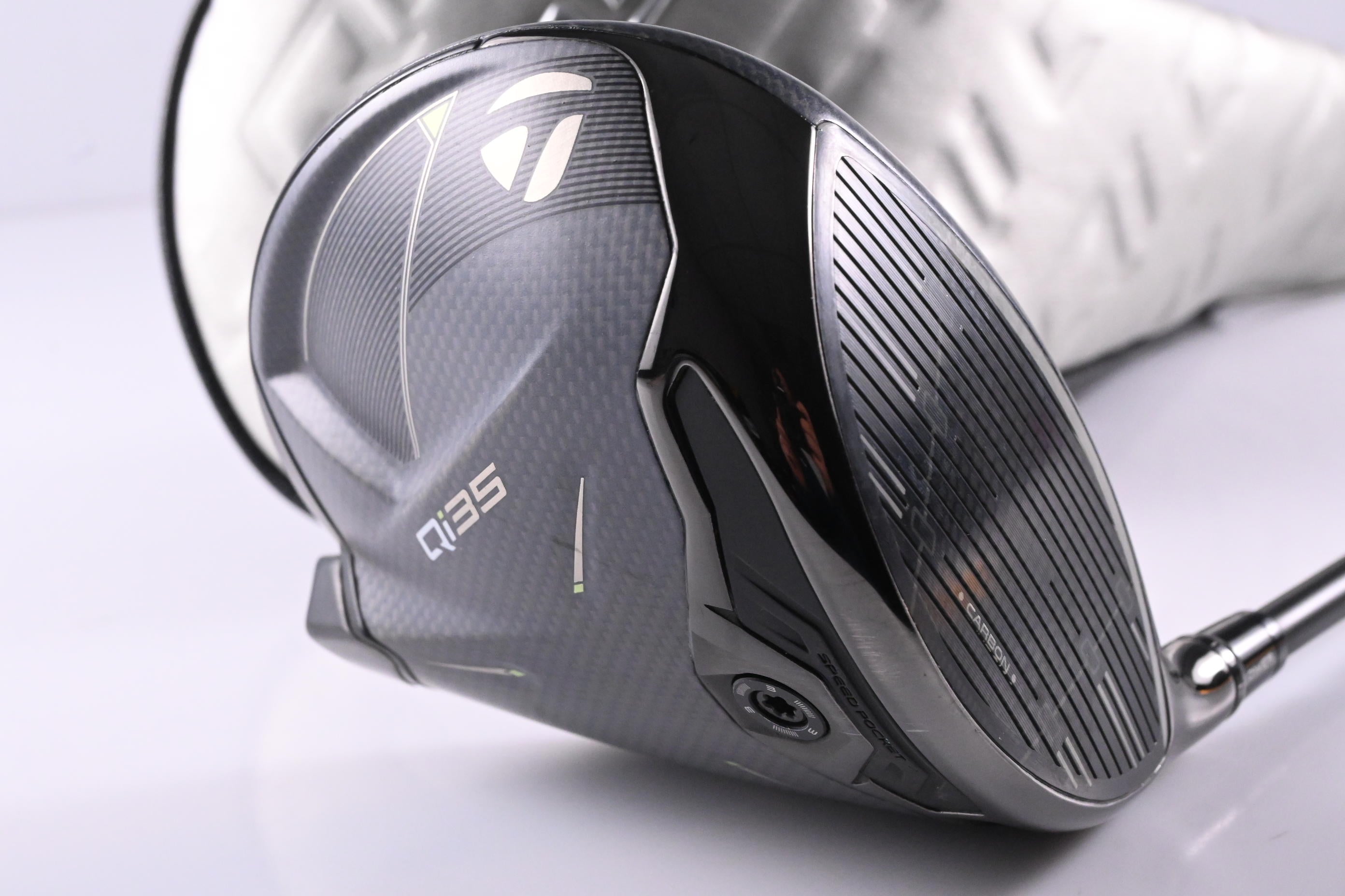 Taylormade Qi35 Driver / 10.5 Degree / Regular Flex Fujikura Ventus Blue '25 5