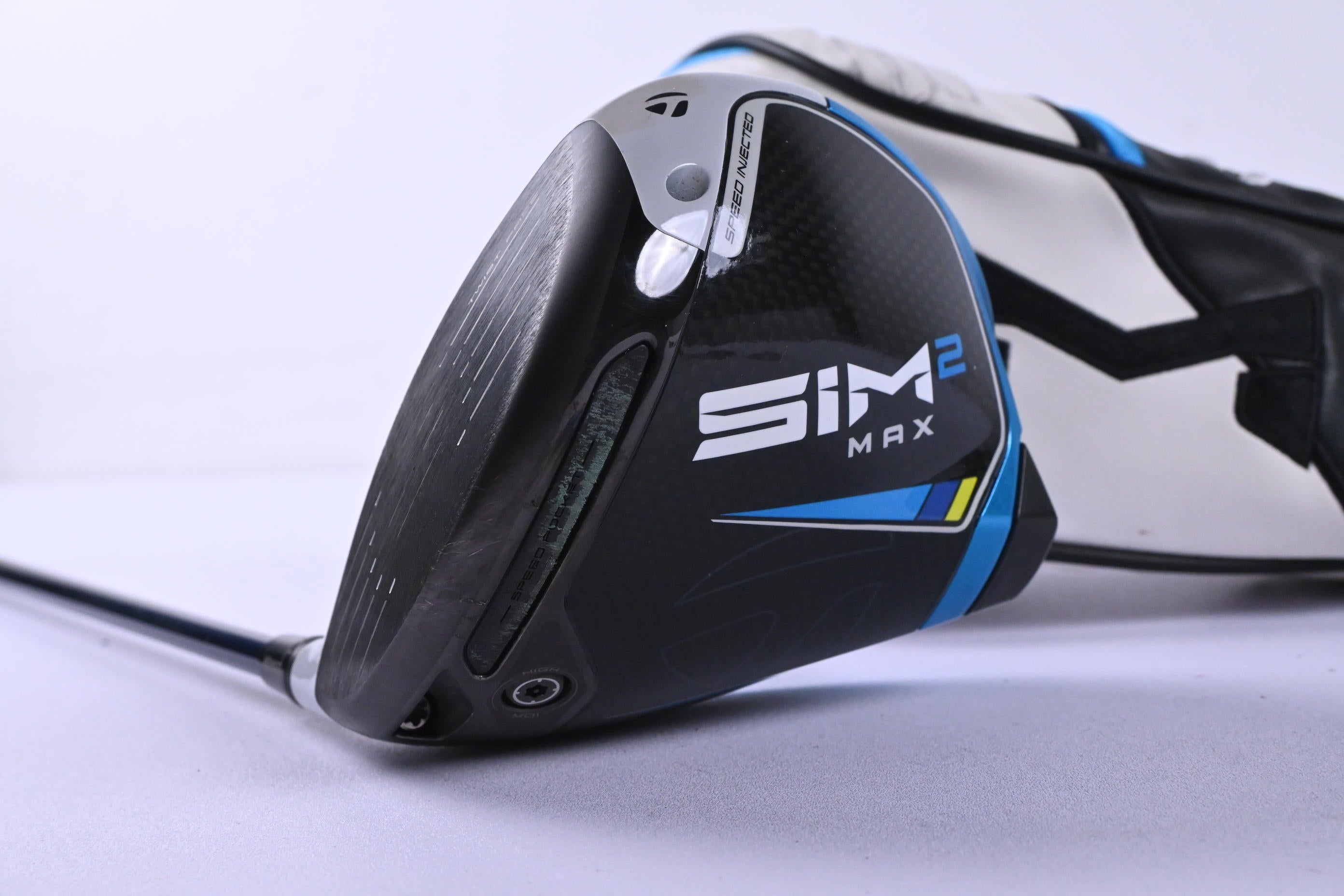 Left Hand Taylormade SIM2 Max Driver / 10.5 Degree / Regular Flex Ventus Blue 5
