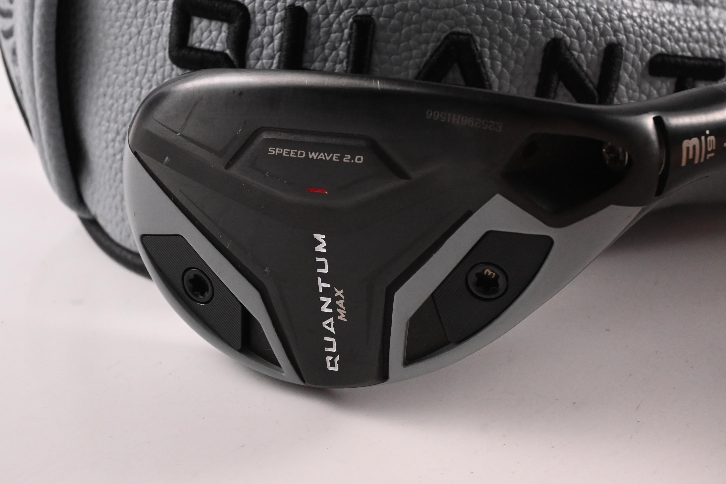 Callaway Quantum Max #3 Hybrid / 19 Degree / Stiff Flex Denali Silver 70 Shaft