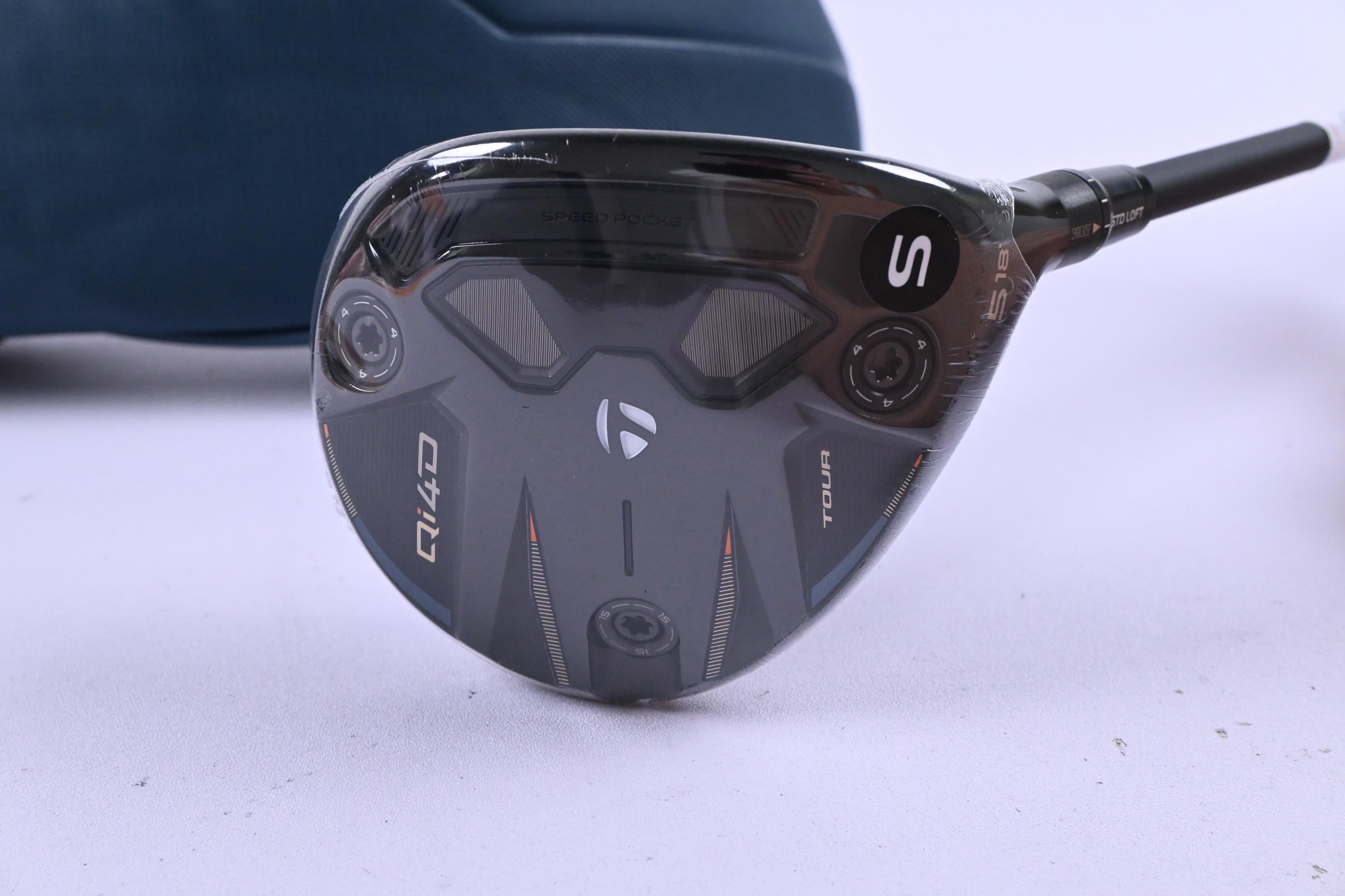 Taylormade Qi4D Tour #5 Wood / 18 Degree / Stiff Flex Taylormade REAX 75 Shaft