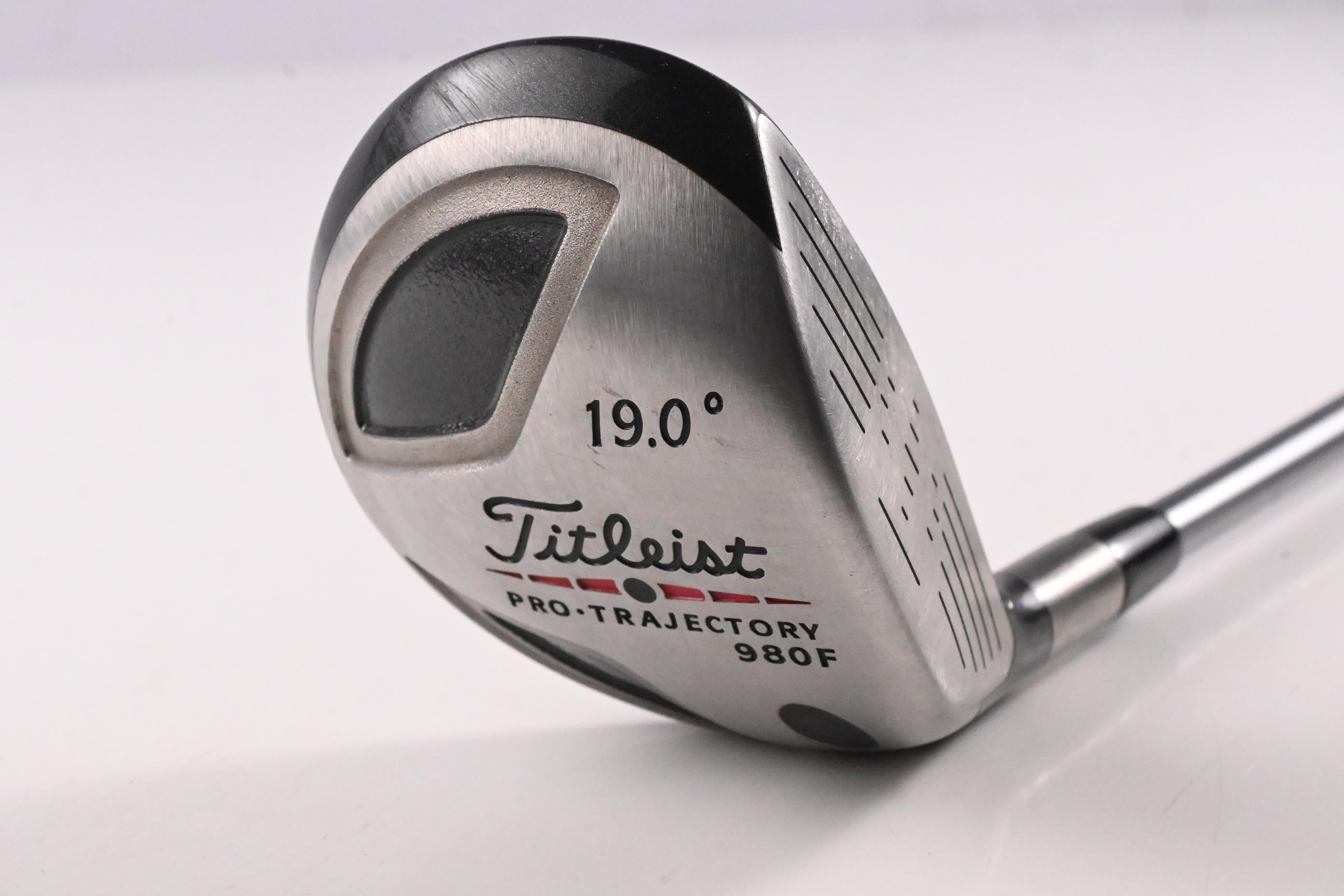 Titleist 980 F #5 Wood / 19 Degree / Regular Flex Titleist 4375 Shaft
