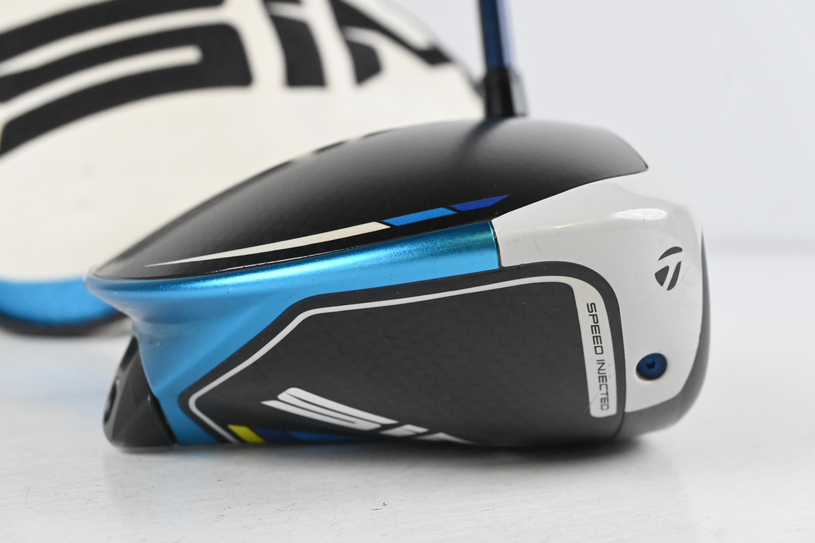 Taylormade SIM2 Max Driver / 9 Degree / Stiff Flex Fujikura Ventus Blue 5