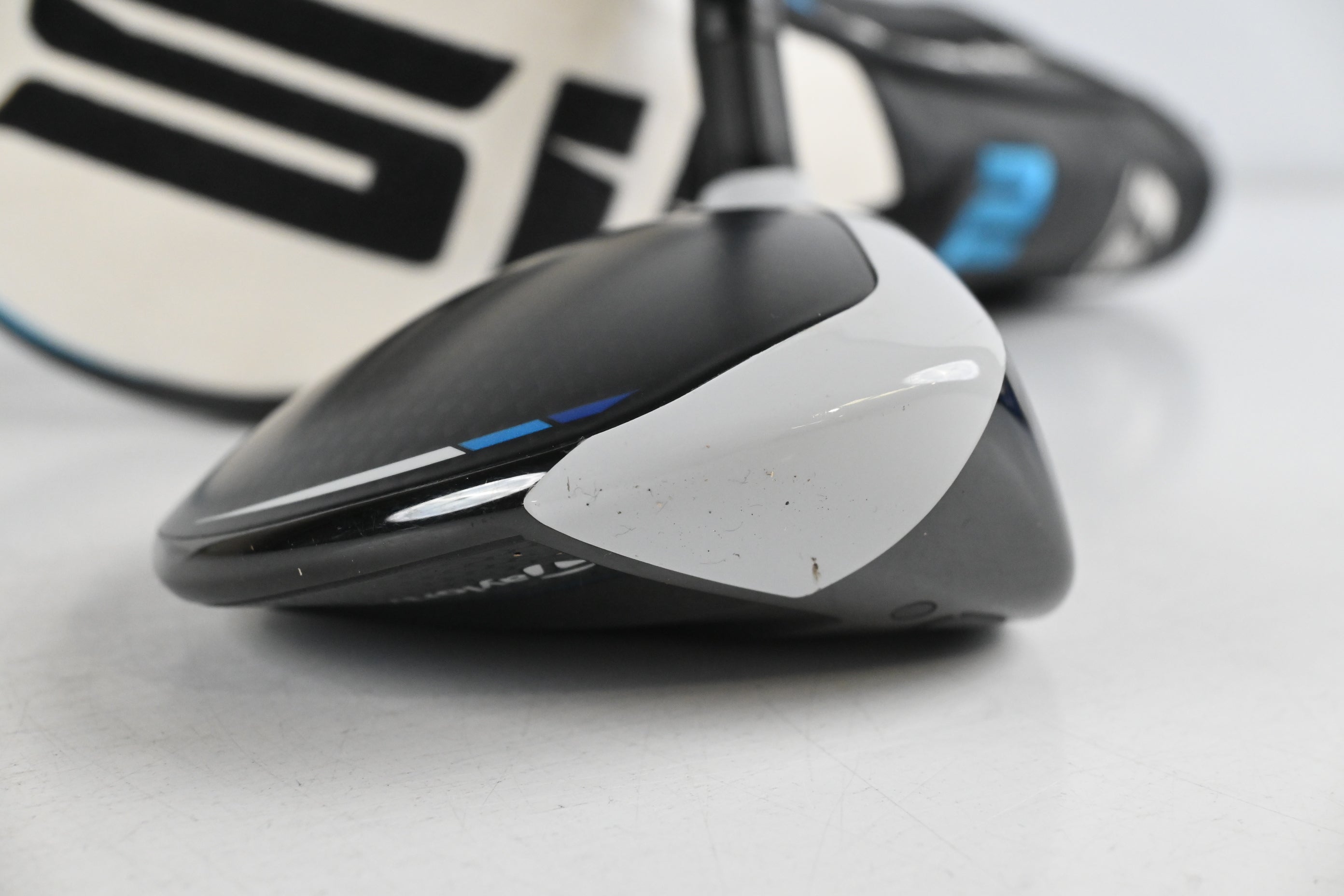 Taylormade SIM2 Max #5 Wood / 18 Degree / Stiff Flex Fujikura Ventus Blue 6 Shaft