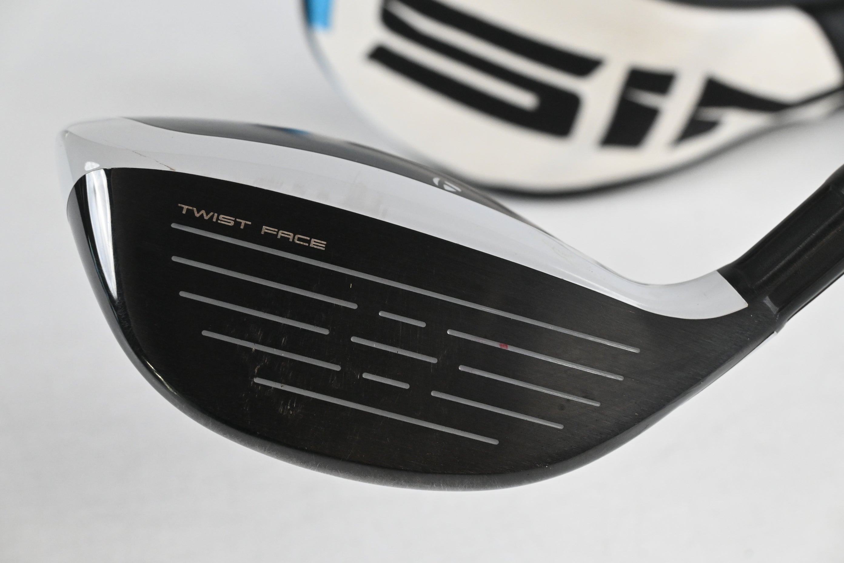 Taylormade SIM2 Max #5 Wood / 18 Degree / Stiff Flex Fujikura Ventus Blue 6 Shaft
