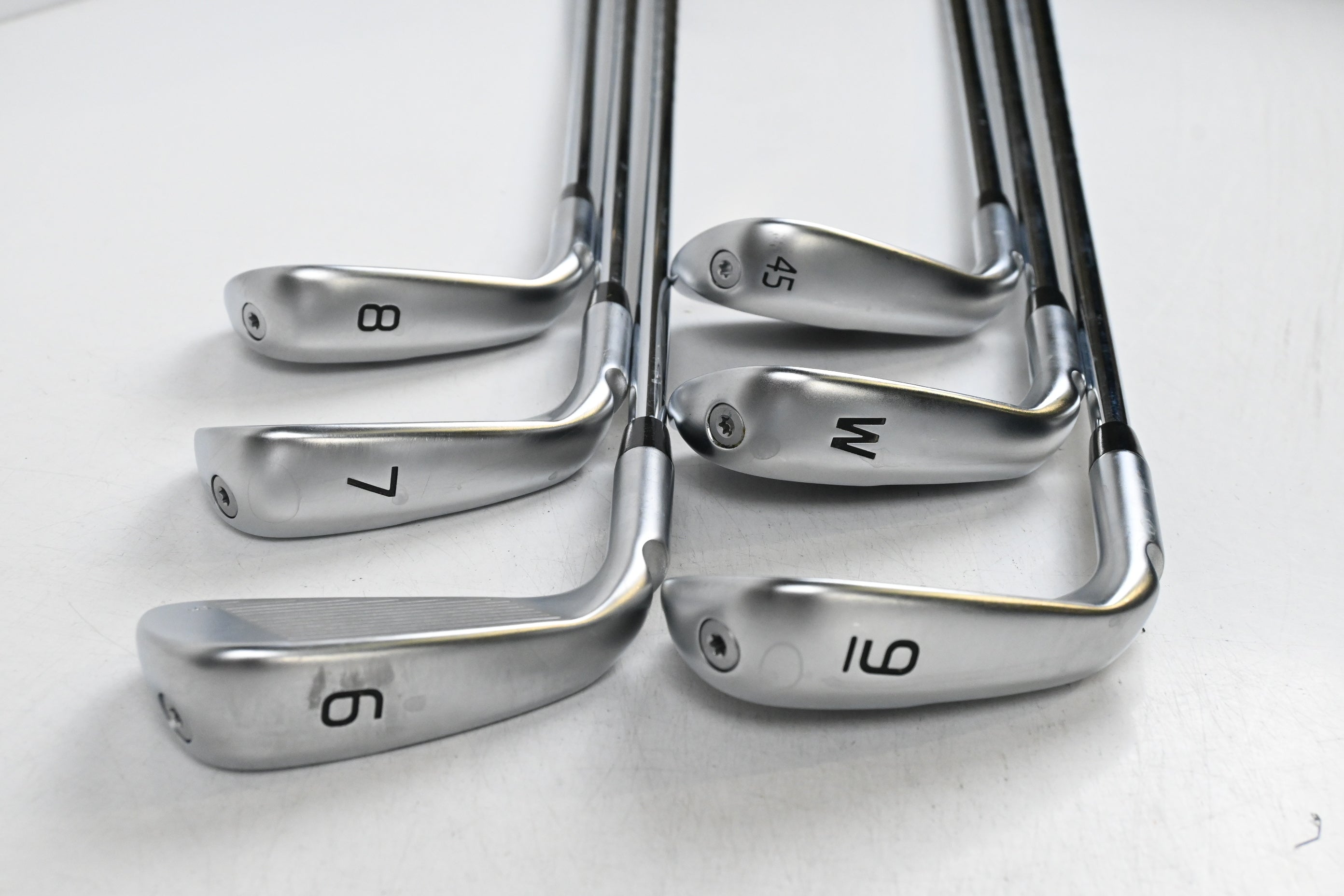 Ping G430 Irons / 6-PW+GW / Black Dot / Regular Flex Ping AWT 2.0 Shafts