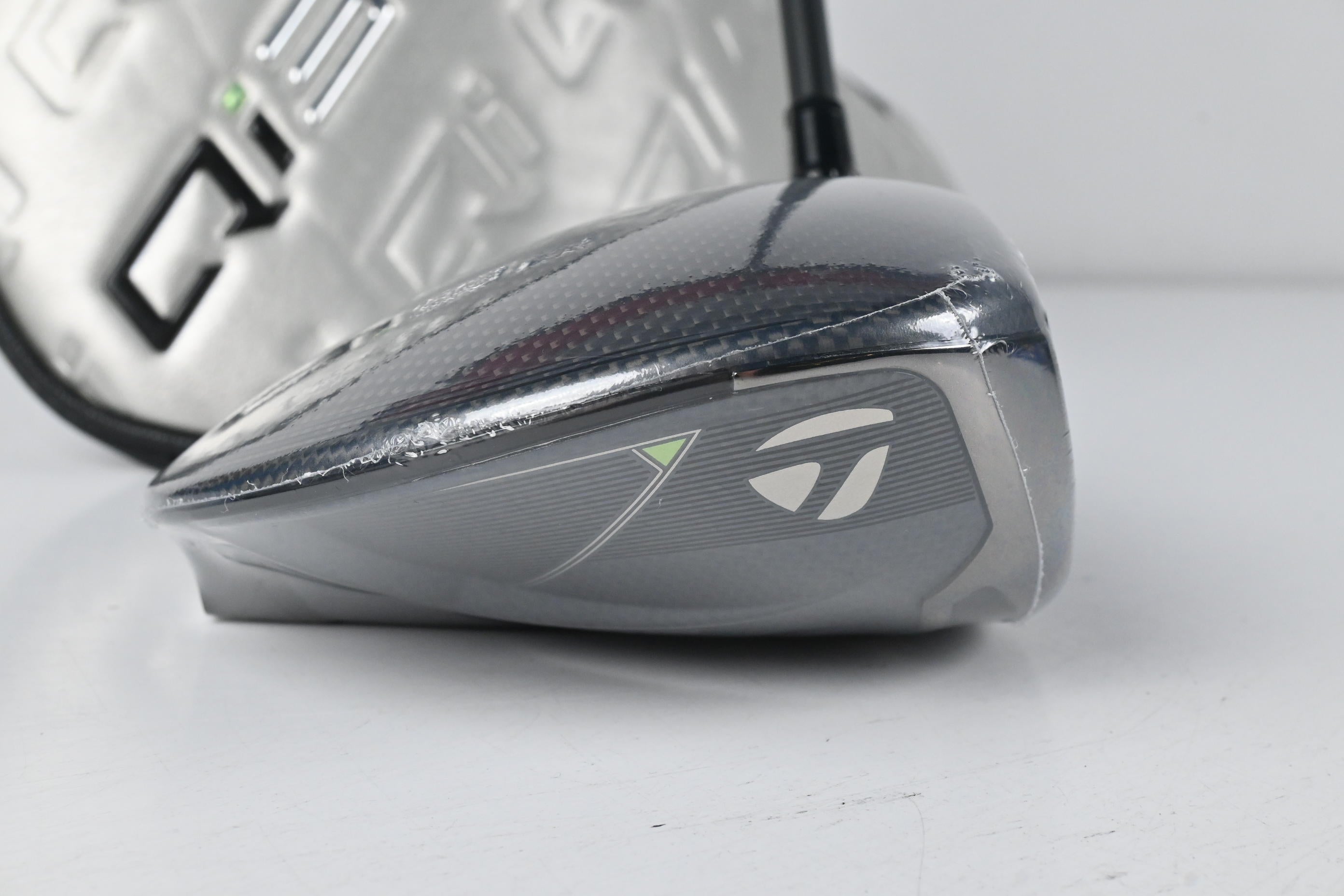Taylormade Qi35 Driver / 9 Degree / Regular Flex Fujikura Ventus Blue 5 Shaft