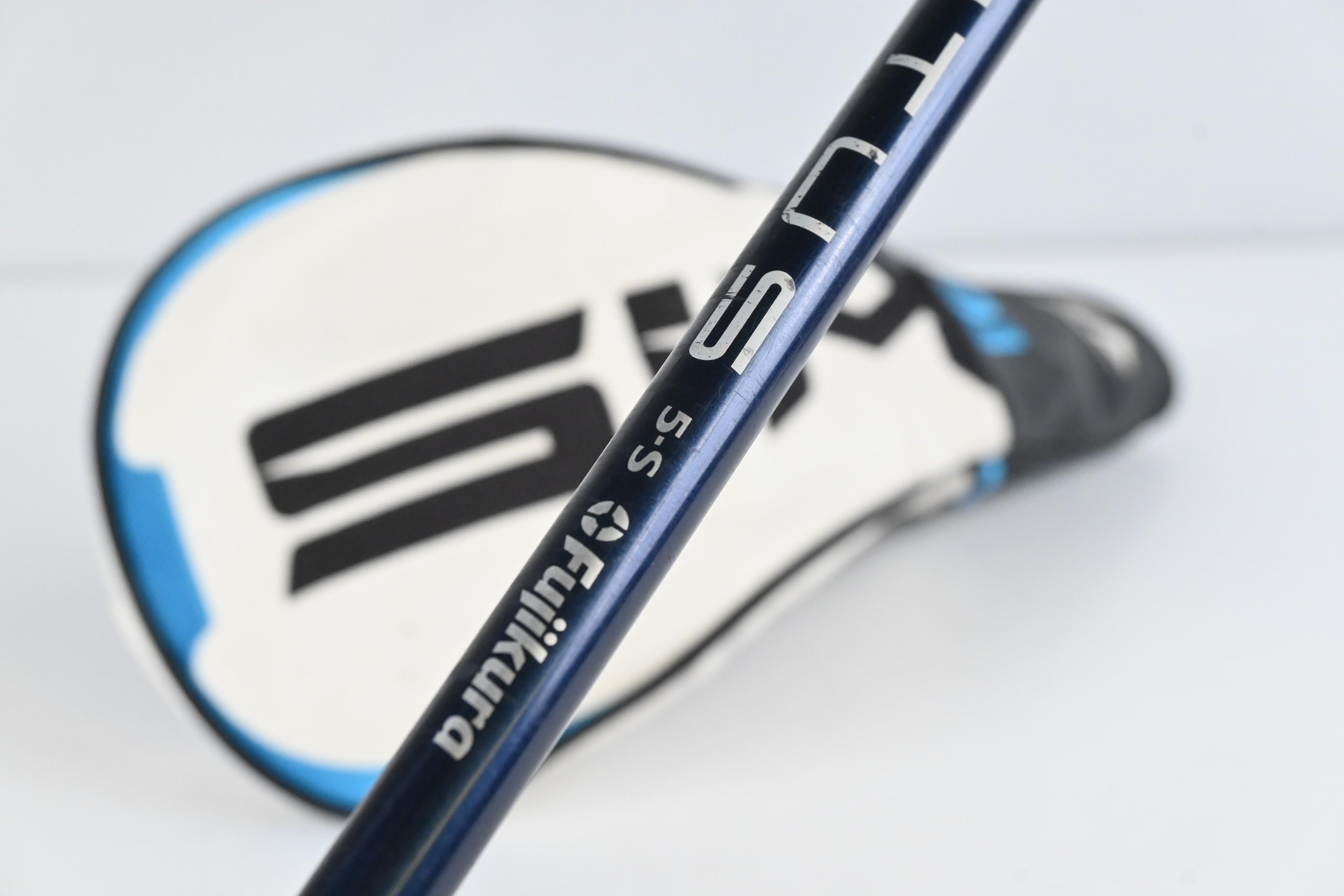 Taylormade SIM2 Max Driver / 9 Degree / Stiff Flex Fujikura Ventus Blue 5