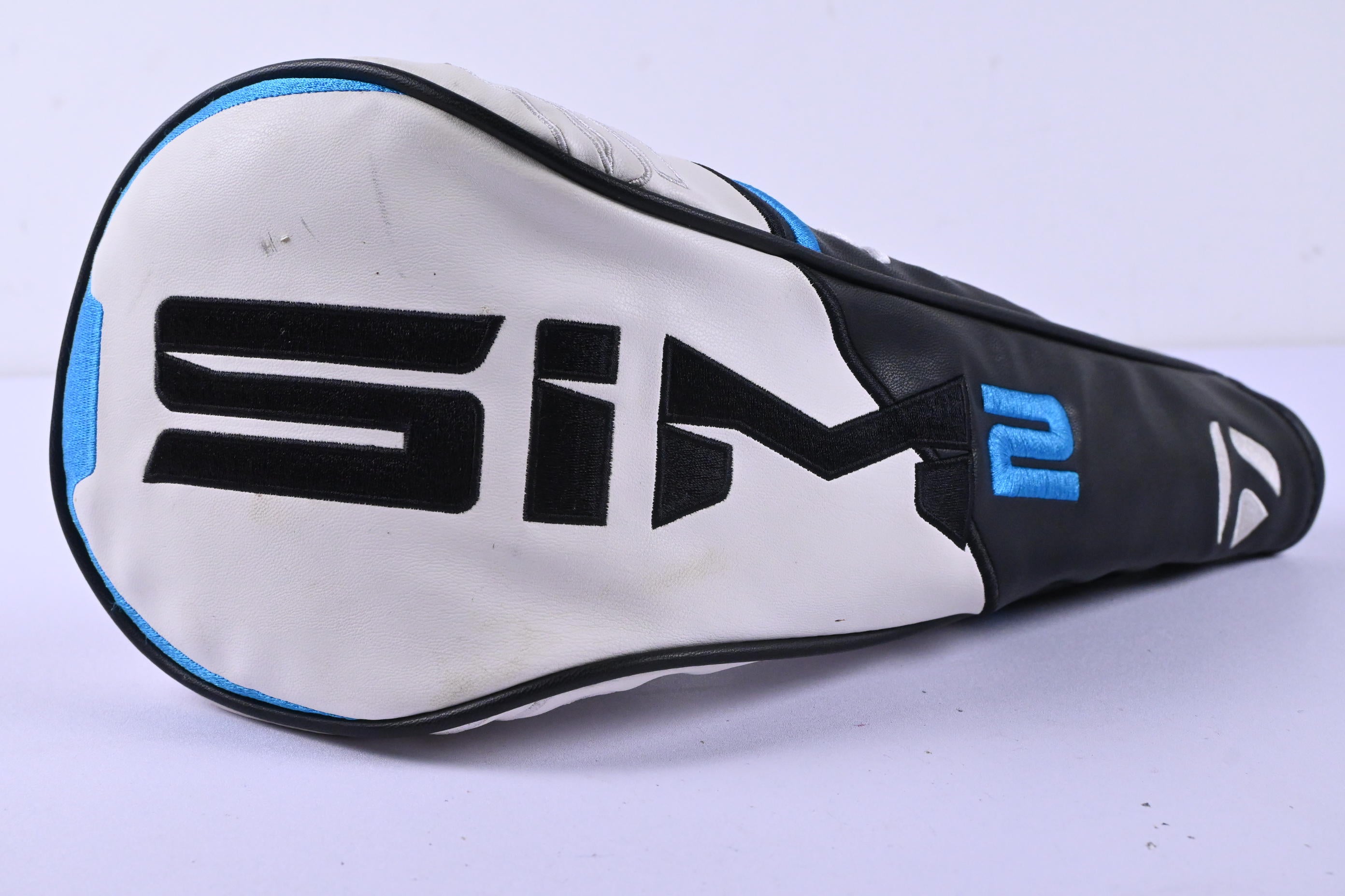 Left Hand Taylormade SIM2 Max Driver / 10.5 Degree / Regular Flex Ventus Blue 5