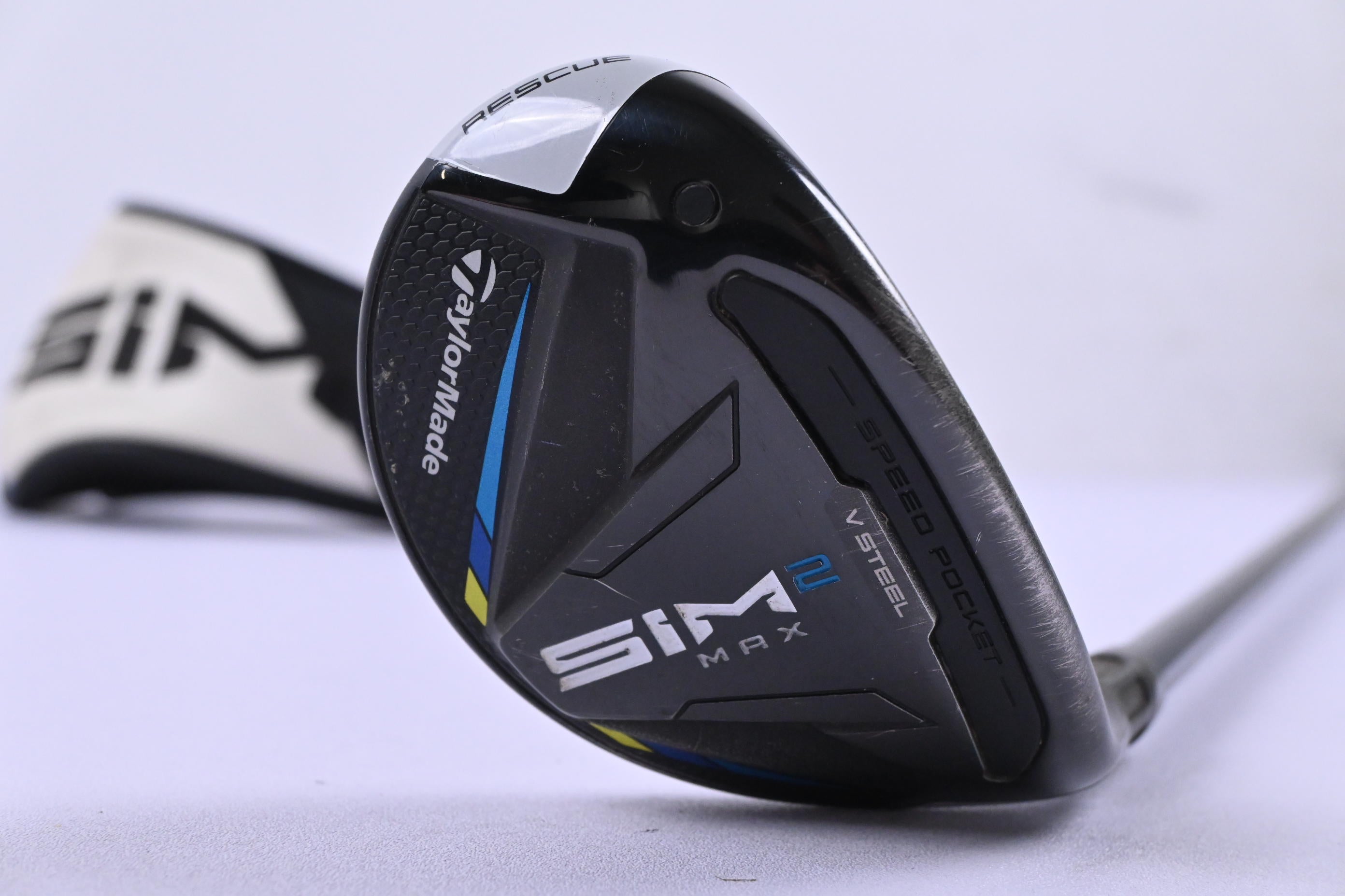 Taylormade SIM2 Max #3 Hybrid / 19 Degree / Regular Flex Ventus Blue 6 Shaft