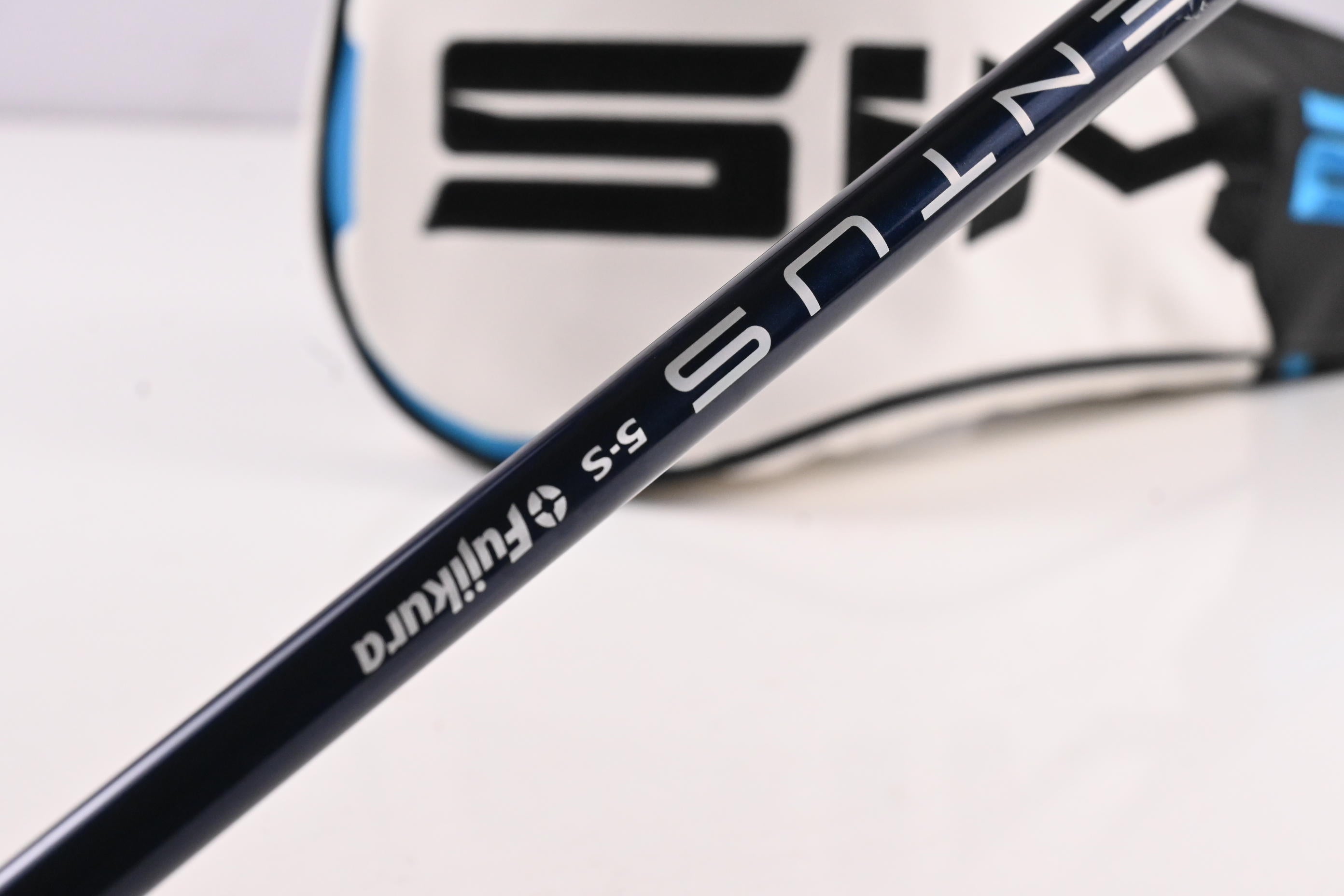 Taylormade SIM2 Max Driver / 9 Degree / Stiff Flex Fujikura Ventus Blue 5 Shaft