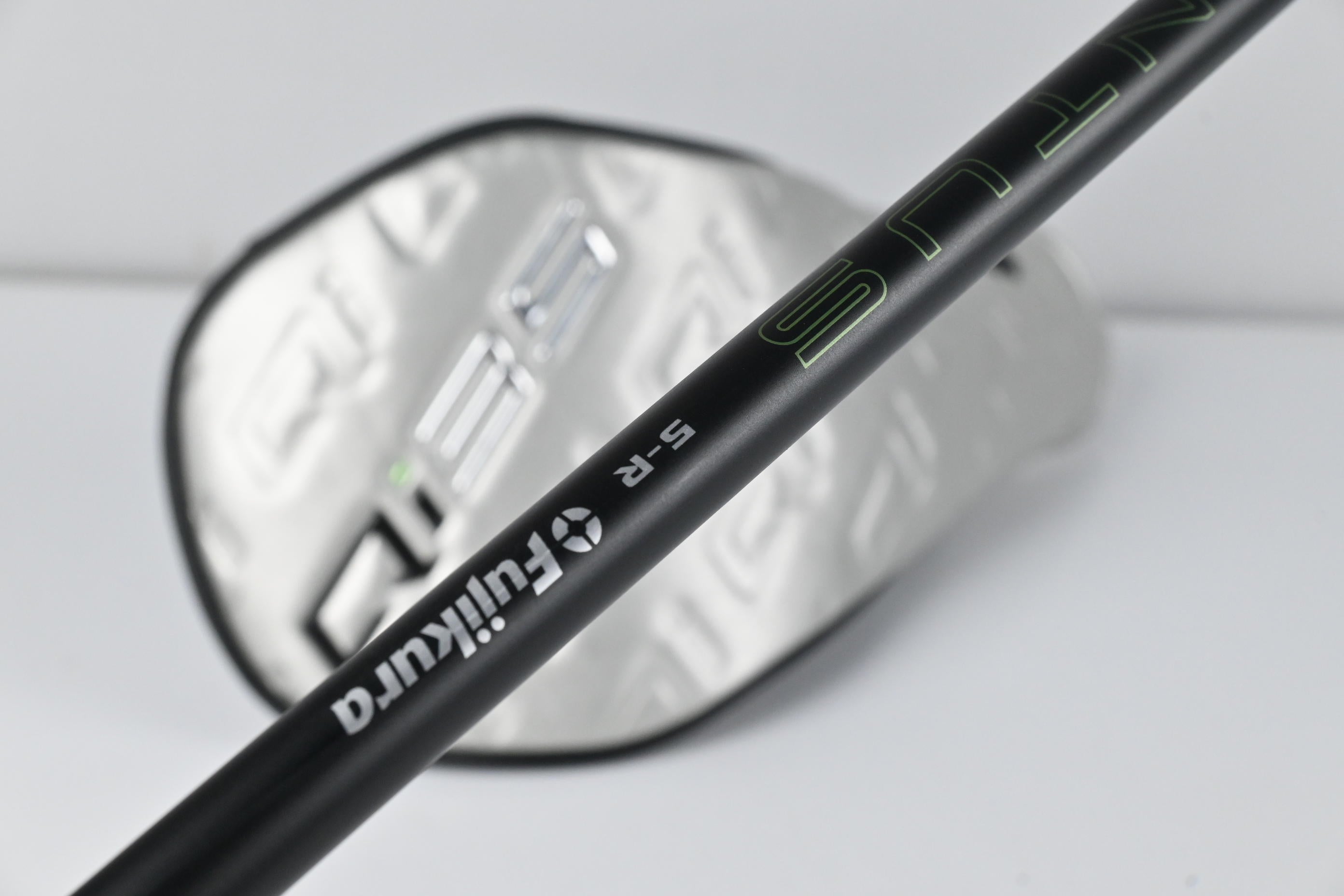 Taylormade Qi35 Driver / 9 Degree / Regular Flex Fujikura Ventus Blue 5 Shaft