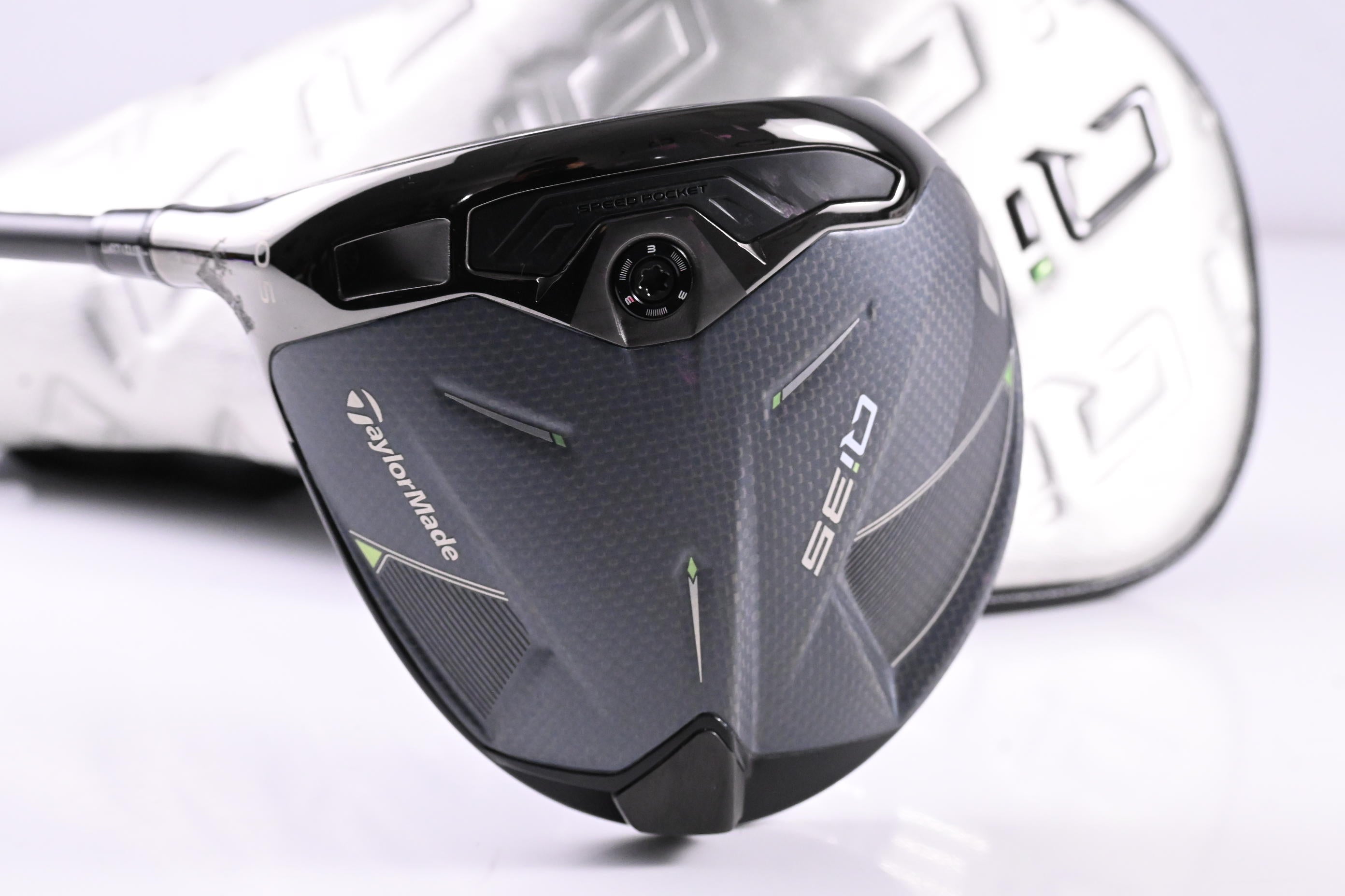 Left Hand Taylormade Qi35 Driver / 10.5 Degree / Regular Flex Ventus Blue 5