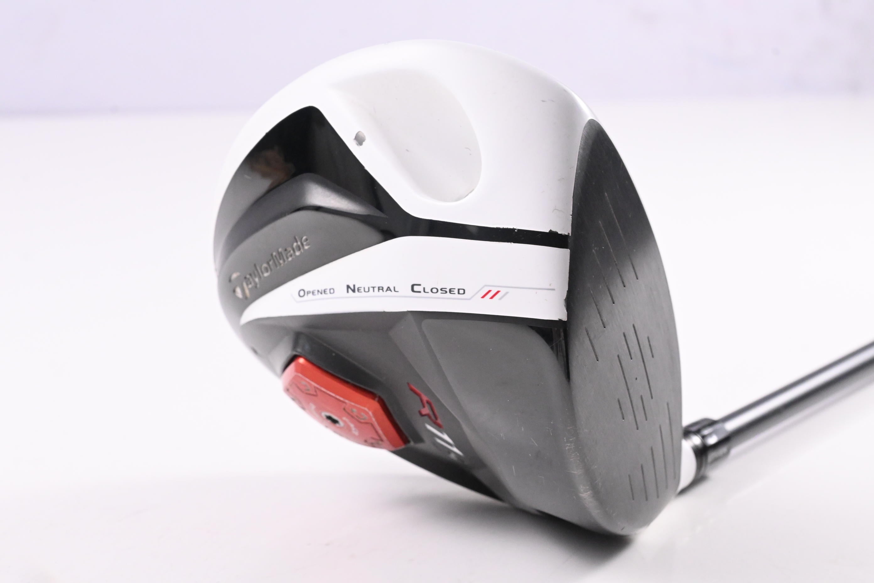 Taylormade R11 Driver / 9 Degree / Stiff Flex Aldila RIP Phenom Shaft