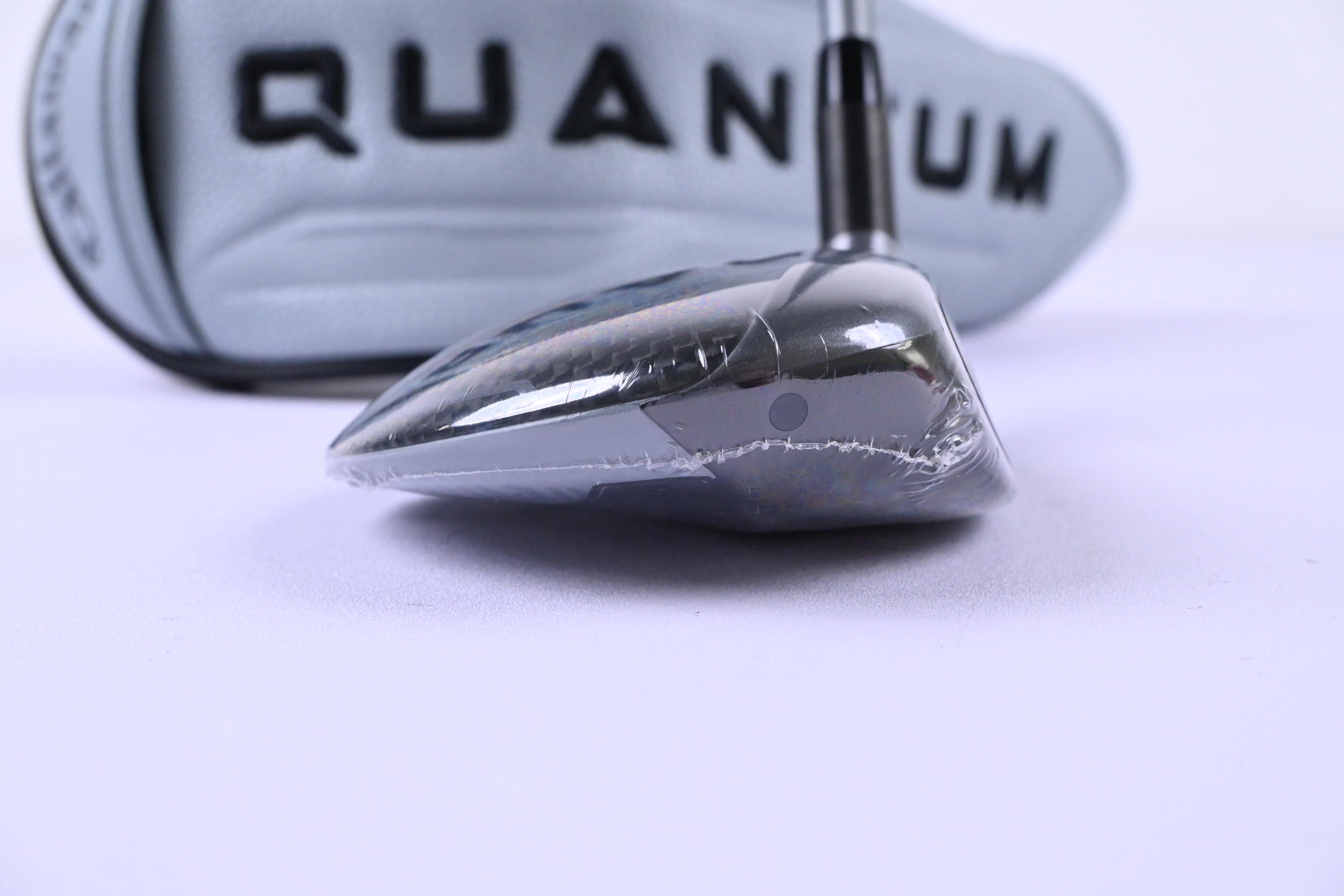 Callaway Quantum Max #7 Wood / 21 Degree / Regular Flex Denali Frost Silver 60