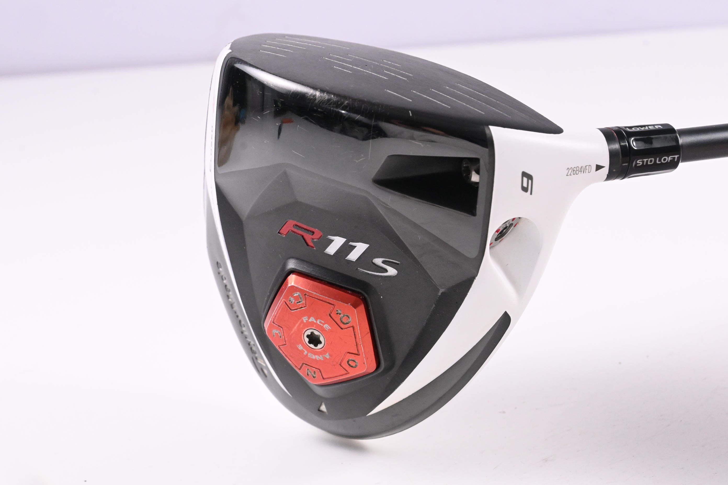 Taylormade R11 Driver / 9 Degree / Stiff Flex Aldila RIP Phenom Shaft