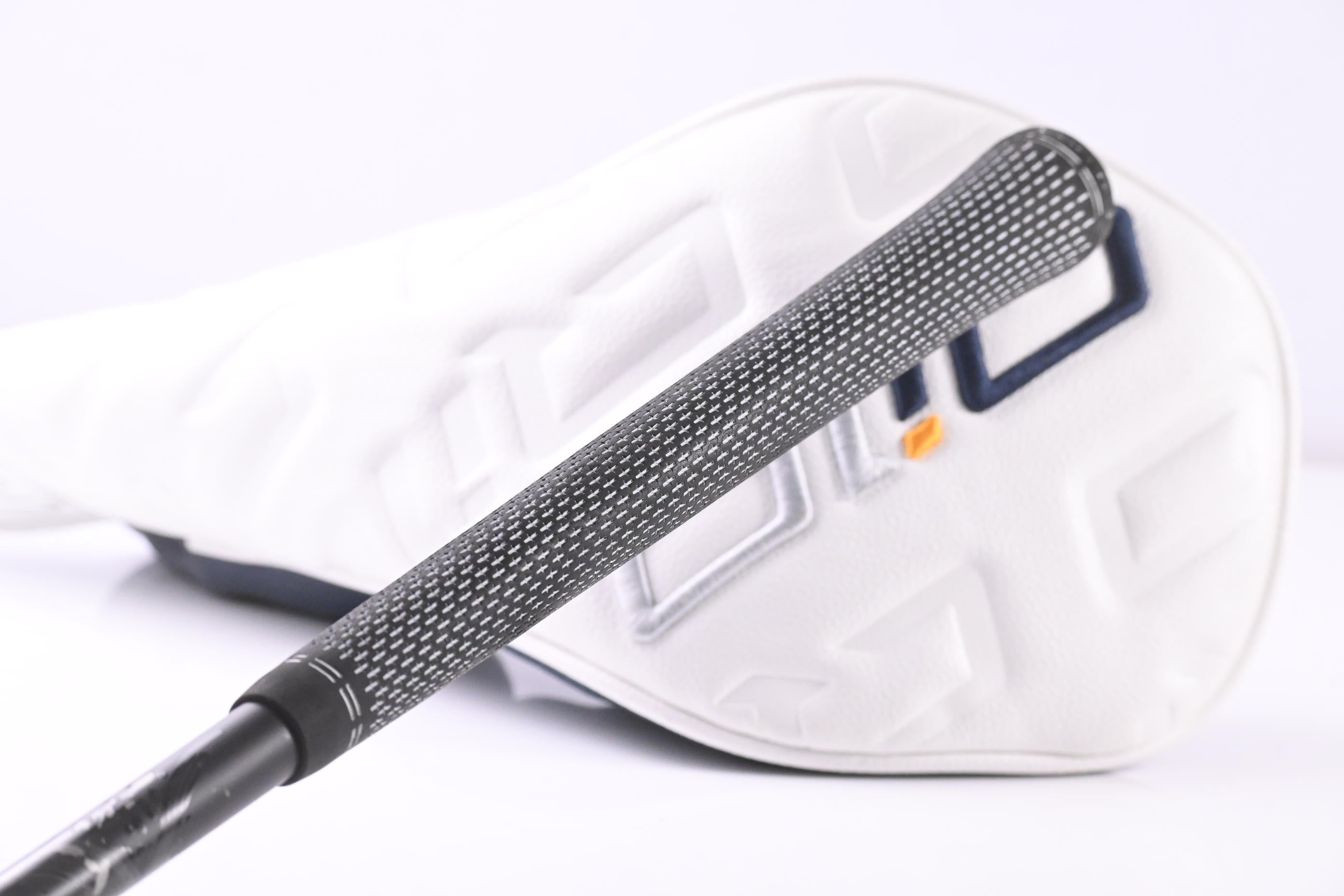 Taylormade Qi10 LS Driver / 8 Degree / Stiff Flex Kai'li White Darkwaves 60