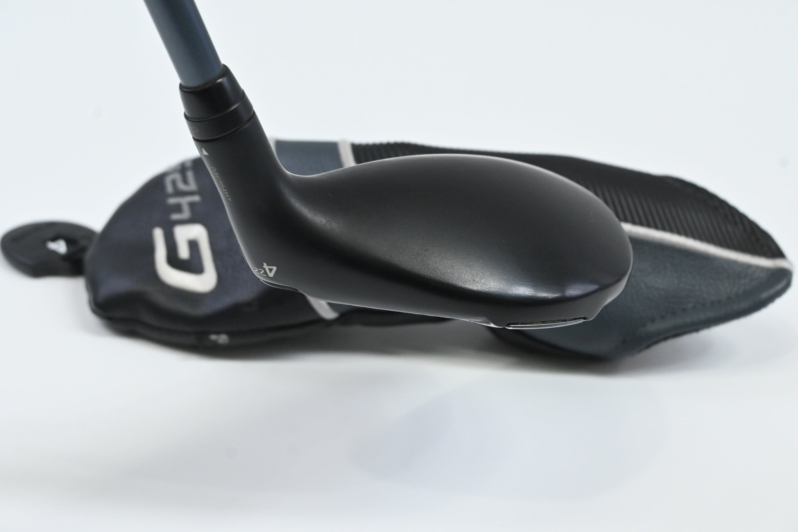 Ping G425 #4 Hybrid / 22 Degree / Regular Flex Ping Alta CB Slate 70 Shaft