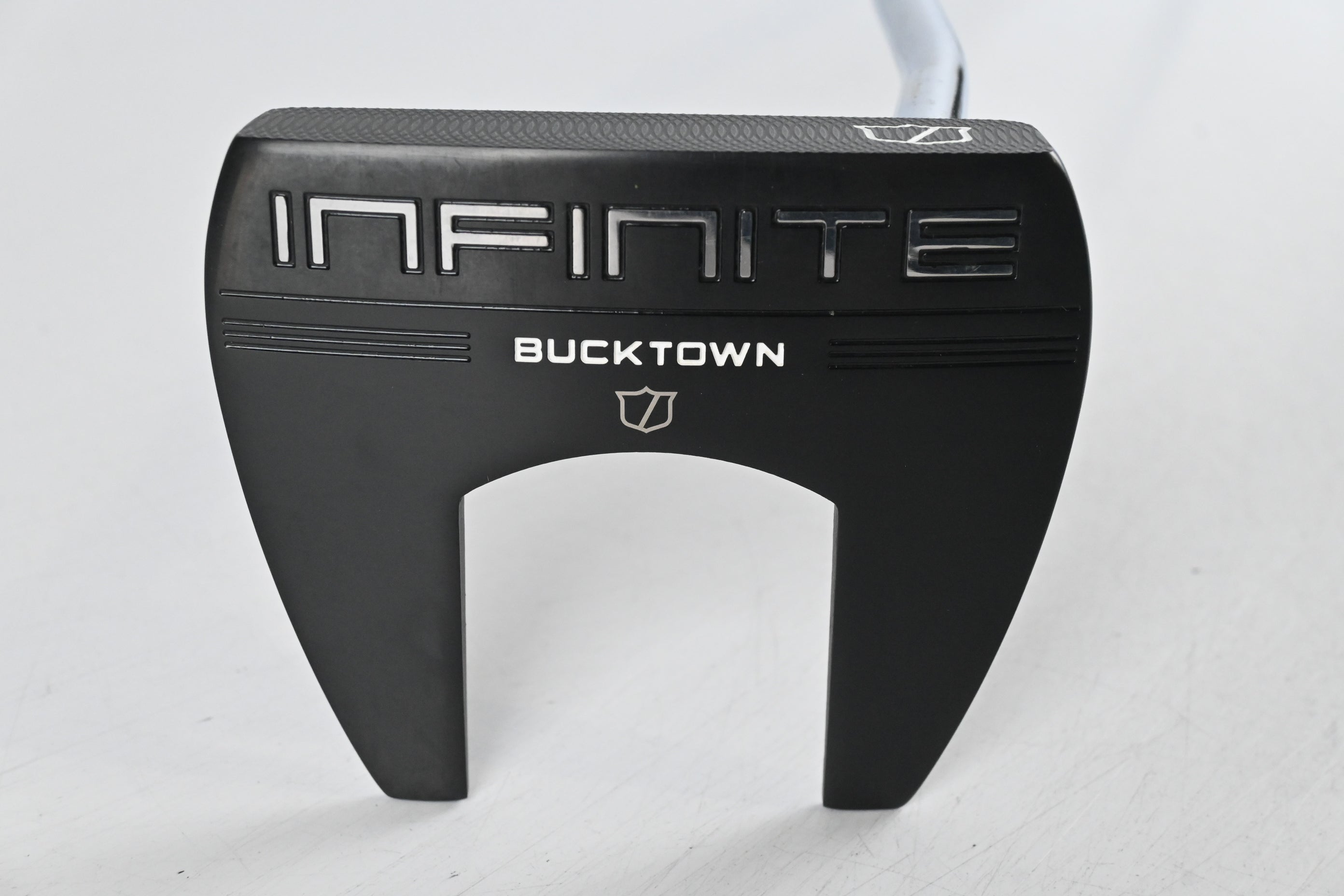 Wilson Infinite 2024 Bucktown Putter / 34 Inch