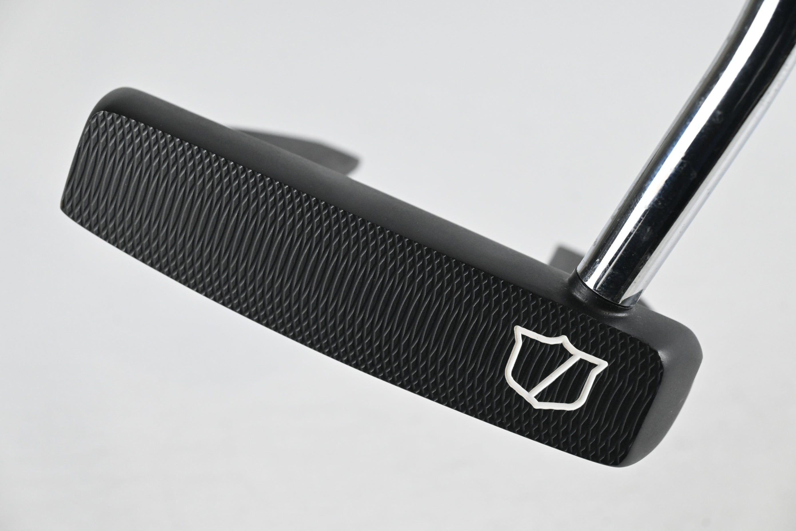 Wilson Infinite 2024 Bucktown Putter / 34 Inch