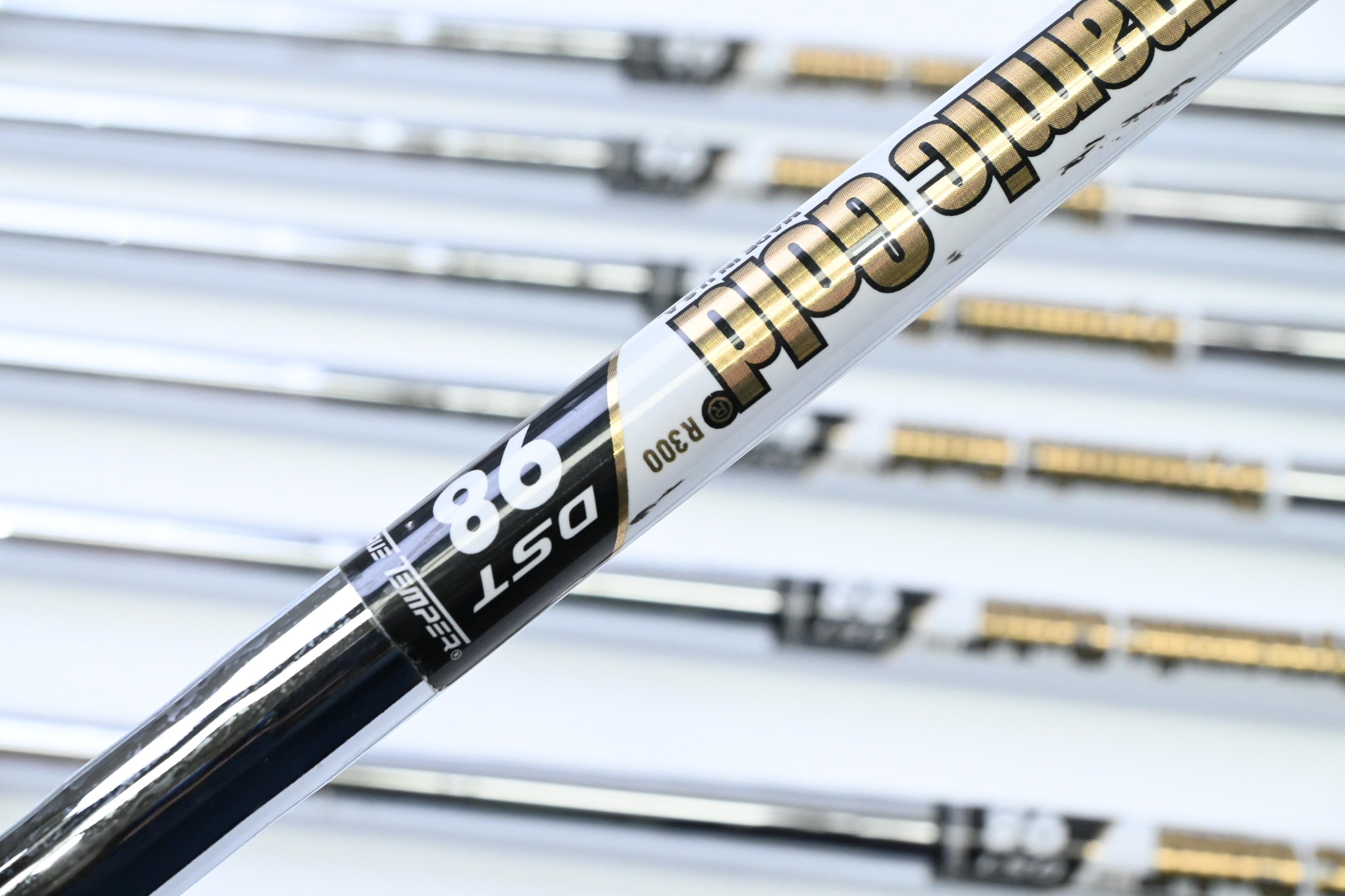 Cleveland Launcher HB Turbo Irons / 4-PW+SW / Regular Flex Dynamic Gold DST 98