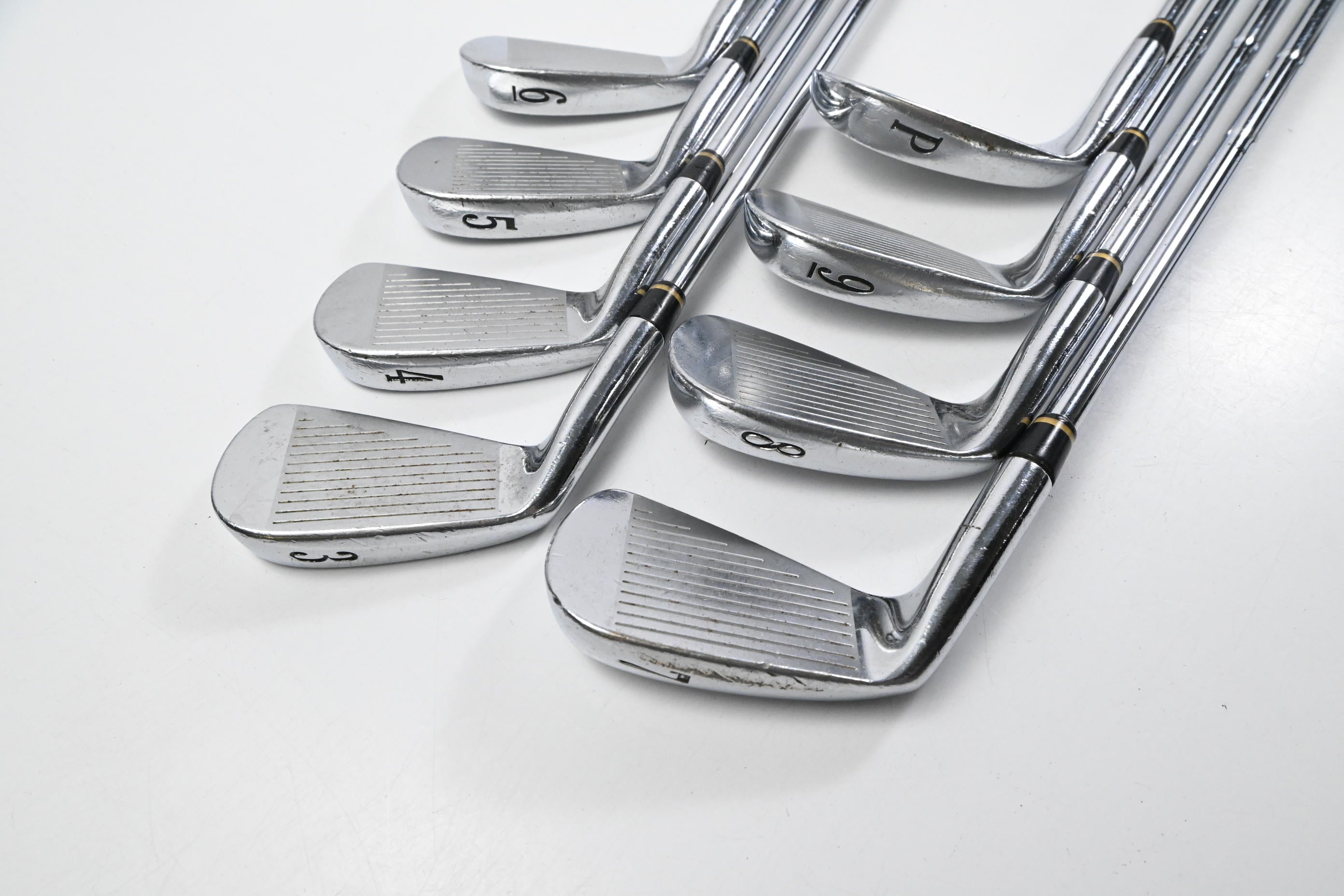 Titleist 690CB Irons / 3-PW / Stiff Flex Dynamic Gold S300 Shafts