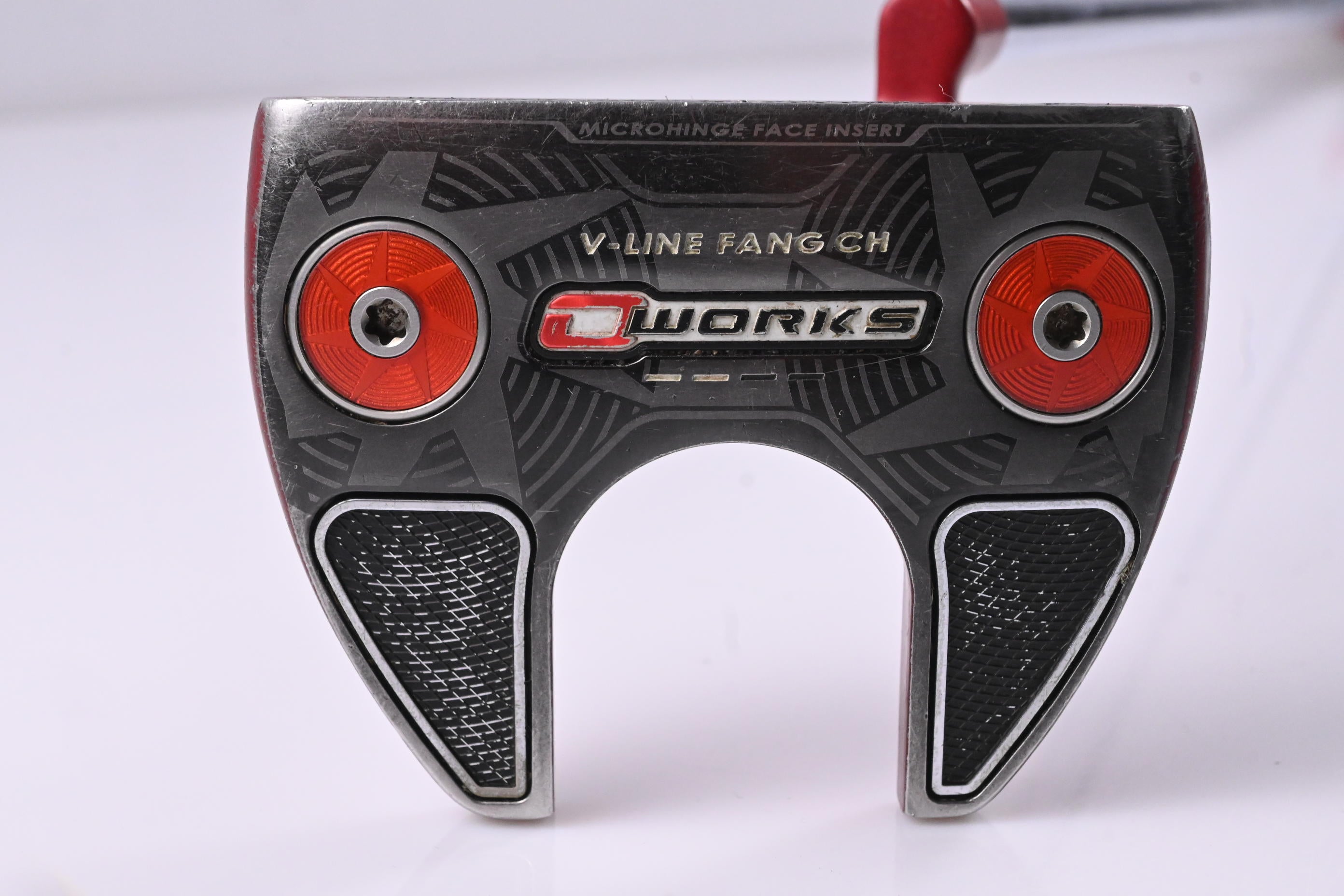 Odyssey O Works V-Line Fang CH Putter / 33.5 Inch