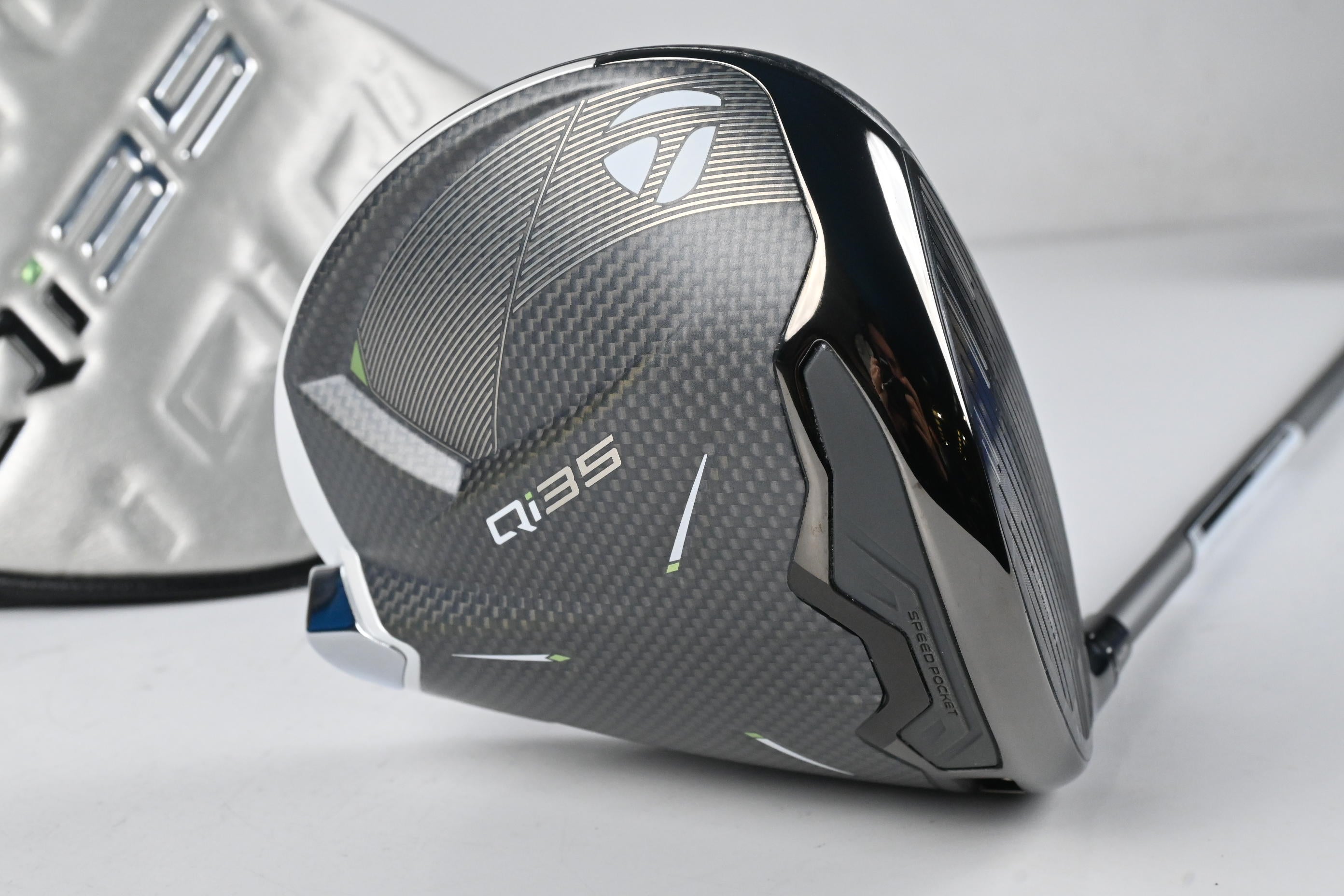 Taylormade Qi35 Max Lite Driver / 12 Degree / Regular Flex Fujikura AIRSPD 50