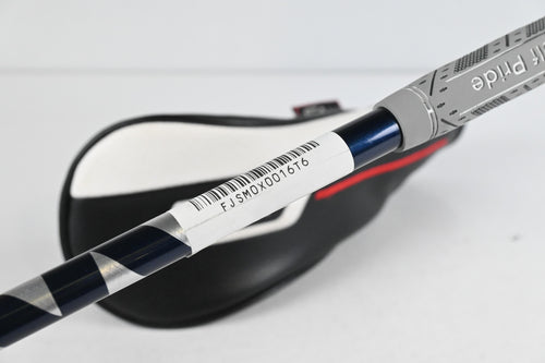 Titleist GT2 #5 Wood / 18 Degree / X-Flex Fujikura Ventus Blue 7 Velocore Shaft